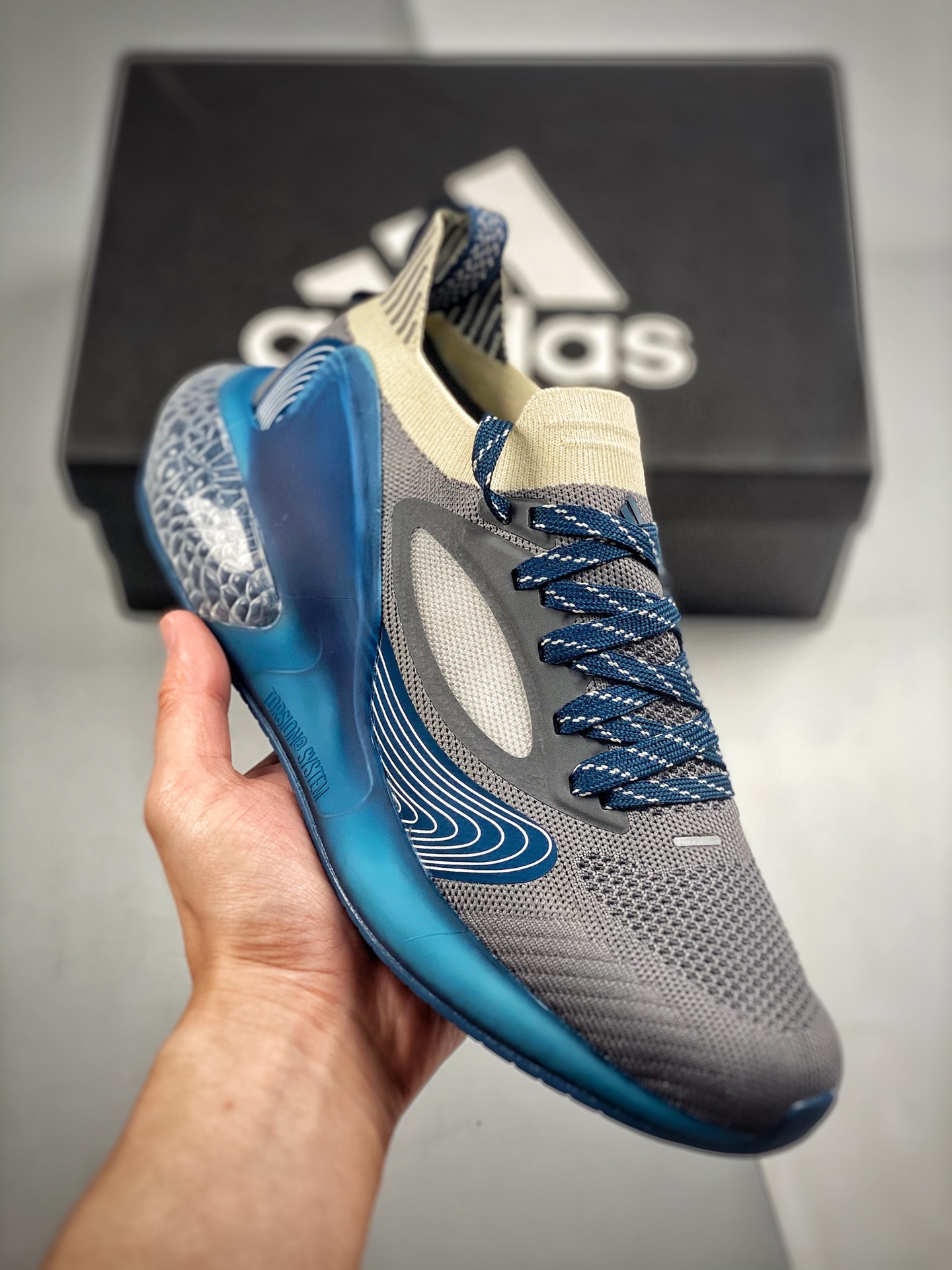 -2 Adidas Alphabounce Boost Alfa 11ª generación, nueva entresuela Bouncetm combinada con Boost para mejorar la sensació…