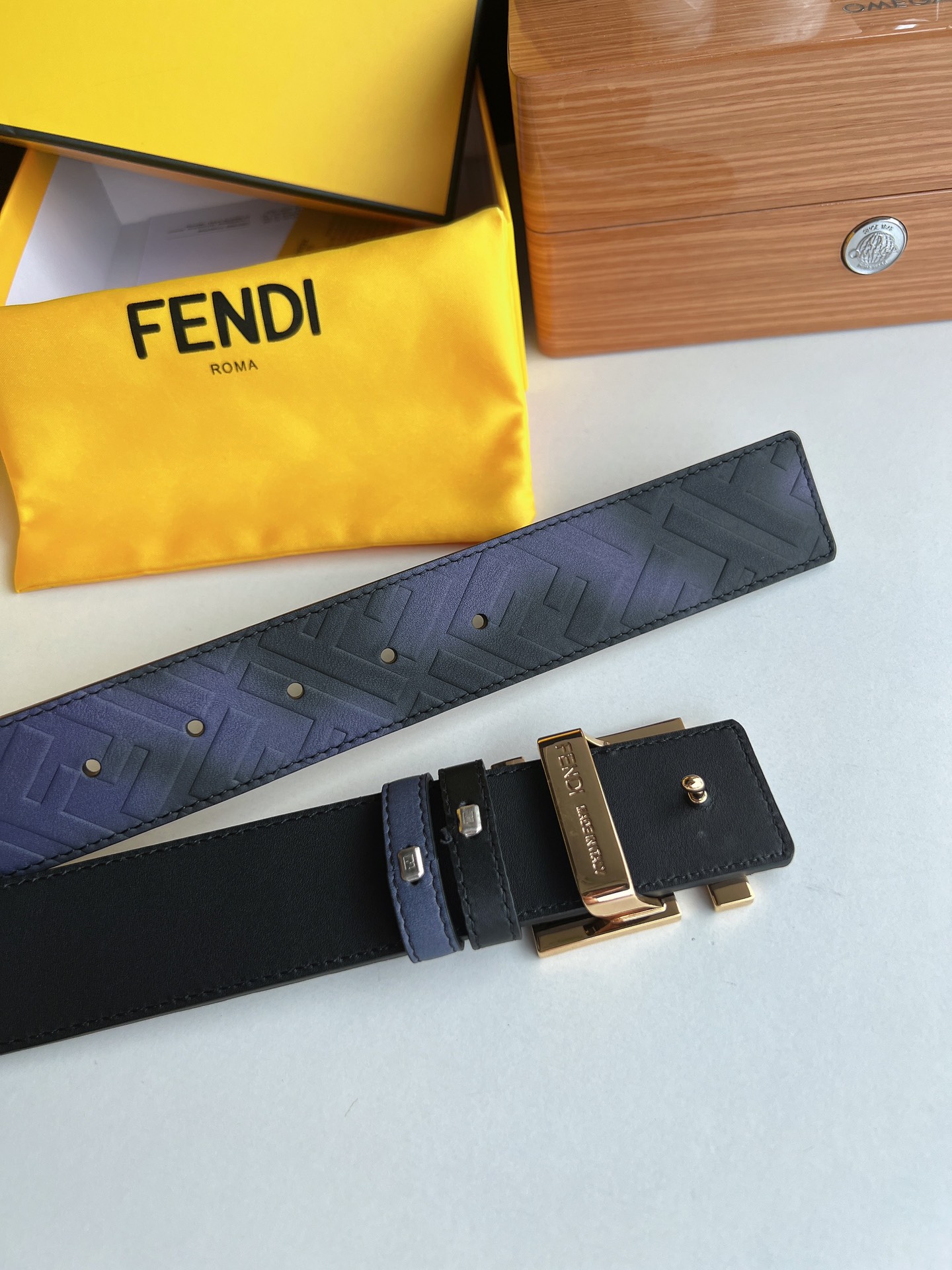 FENDI芬迪   印花深蓝色双FF牛皮腰带4.0cm