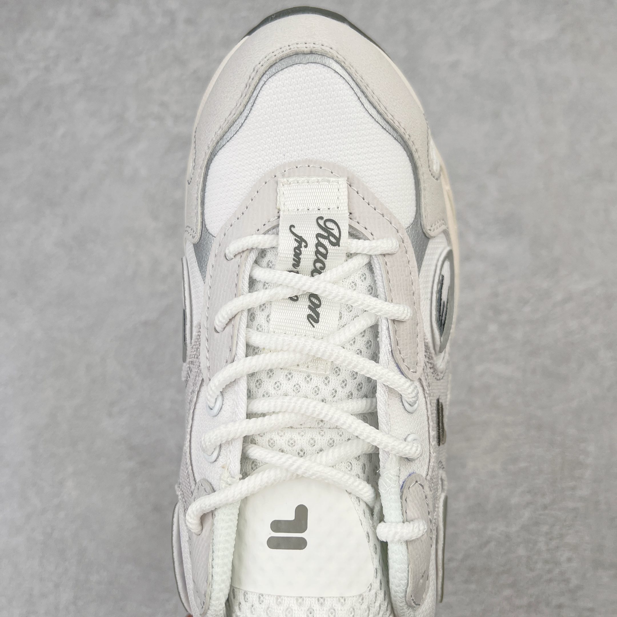 图片[4]-＃夏日福利 Fila FUSION Arceus 斐乐阿尔宙斯大眼睛系列老爹风增高复古中性休闲运动慢跑鞋 FUSION 系列传承了 FILA 的百年基因有融入年轻运动及潮流文化 成为引领变革、创新突破的一代 以“1+N” 的跨界合作模式重现经典的同时创造经典 带来最出其不意的跨界合作惊喜 同时FILAFUSION把FILA 的 DNA 融入到定制体验里 你可以随心制造厲于你的产品 FILA FUSION 的鞋家族涵盖了老爹鞋、跑步鞋、网球鞋、季节款 风格复古新潮 满足了时尚人士出行及各类运动的搭配需求 成为当下年轻人筷拥的鞋类品牌之一 FILA FUSION 走进年轻人的世界 通过年轻人运动 街舞 滑板 篮球 展现 FILA FUSION 的潮流态度和年轻文化 FILA FUSION 认为末来属于引领变革、创新突破的年轻一代 让我们一起构成 FILA 未来的蓝图吧 尺码对应库存‼️-选品中心