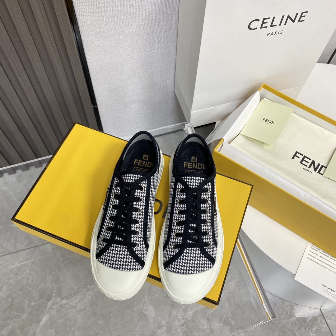 FENDI2022年新款芬迪休闲板鞋