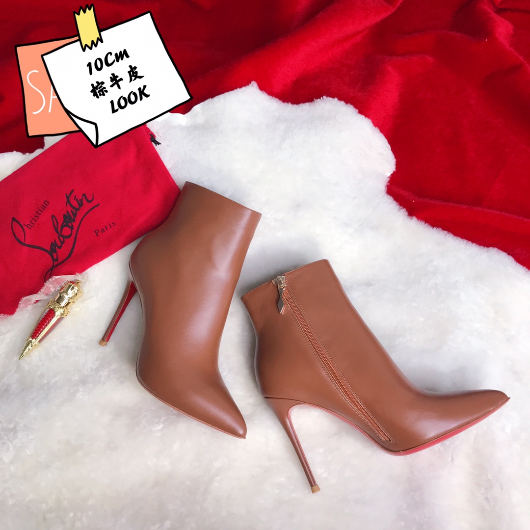 NO:337096,High-end customized autumn and winter boot series!  H10Cm, size 34-42. Genuine leather large sole, private mold trademark zipper. 902-002 brown cowhide, customized color, no return or exchange, official website synchronization Standard European code Reference:902-002 Color:brown Material:cowhide Lining:goat leather Heel height:10Cm Sole:leather sole Size:EUR 34-42 (US 4-11):,,christian louboutin,boots,cowhide,Leather soles19860909高端订制 秋冬靴系列！ H10Cm,尺码34-42码.真皮大底,私模商标拉链 .902-002棕牛皮,订制色,不退不换,官网同步 标准欧码 Reference:902-002 Color:brown Material:cowhide Lining:goat leather Heel heigh:10Cm Sole:leather sole Size:EUR 34－42（US 4一11) :,,christian louboutin,boots,cowhide,Leather soles,Women's Shoes
