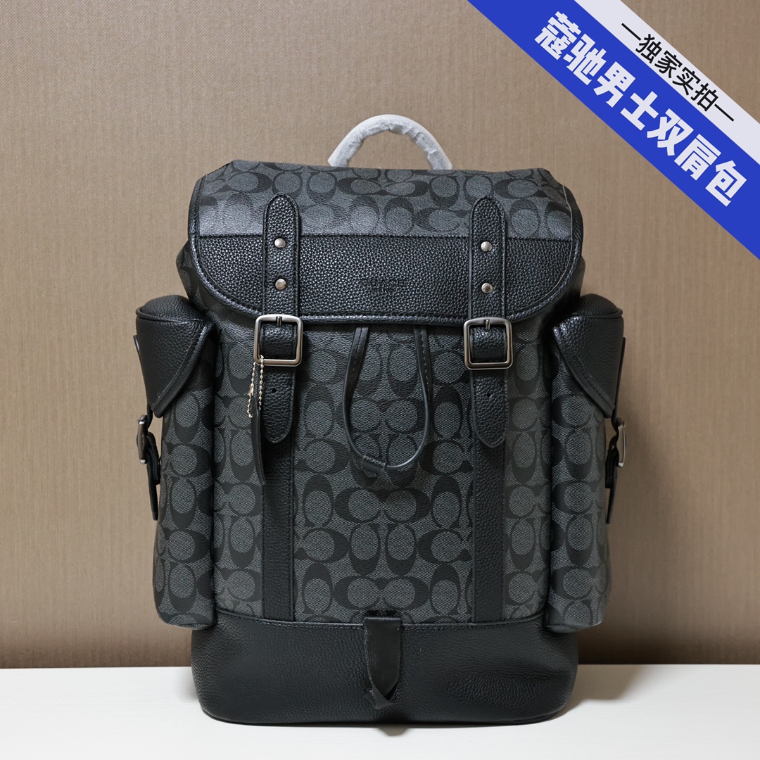 蔻驰新款男士双肩包💰300
专柜在售.出口订单.独家供货.极致工艺.无暇品质.可放置笔记本电脑.容量超大.厚实肩带.双侧口袋.蜂窝网背垫.
规格:42*31*14.5cm
登山专用 旅行必备 型格百搭.