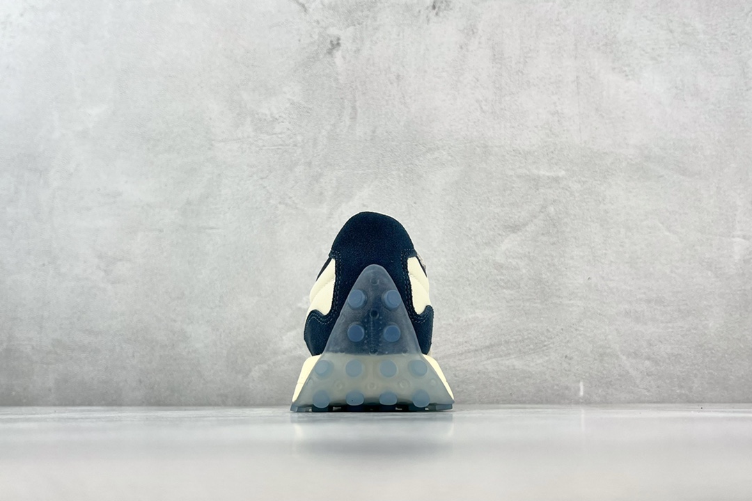 总裁特价 
公司级 ANB BRAND x New Balance 327 白藏青

货号：MS327A