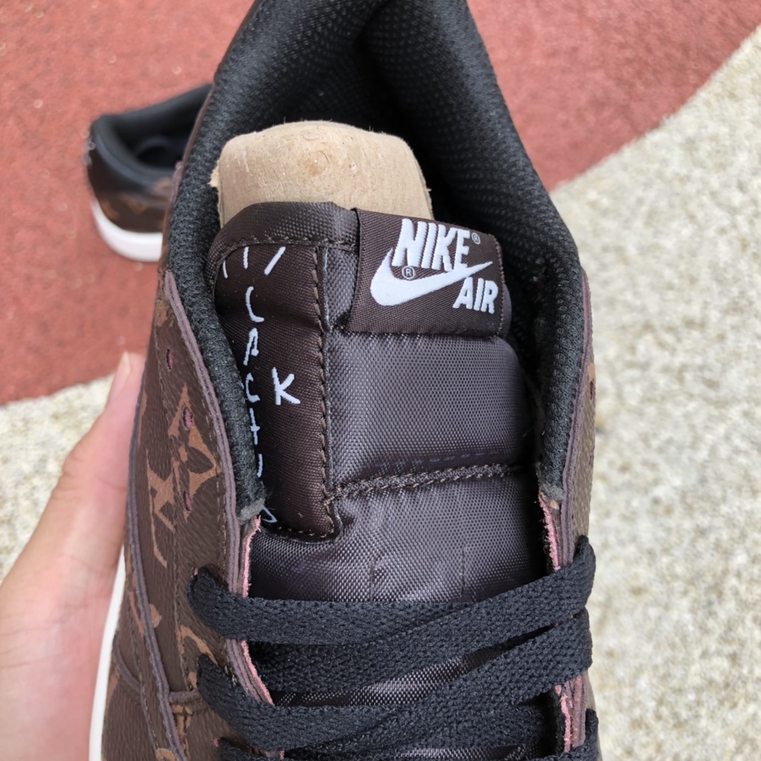 300 Travis Scott x Nike Air Jordan 1 Low AJ1 联名lv低帮板鞋TS 联名倒钩 DM7866-335