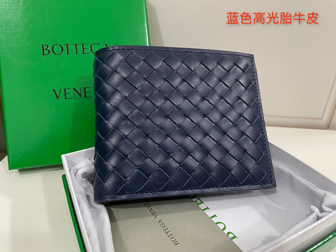 Bottega Veneta Compact Wallet Small Intrecciato Calfskin 10 Card Slots