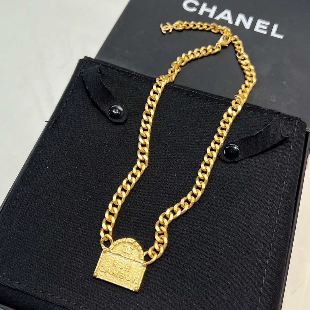 新款☑️CHANEL香奈儿双c金色包包购物袋项链