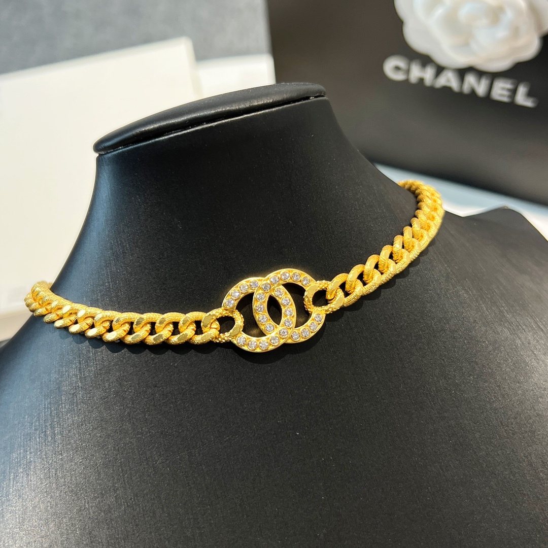 新款☑️CHANEL香奈儿金色双c满钻项链 手链