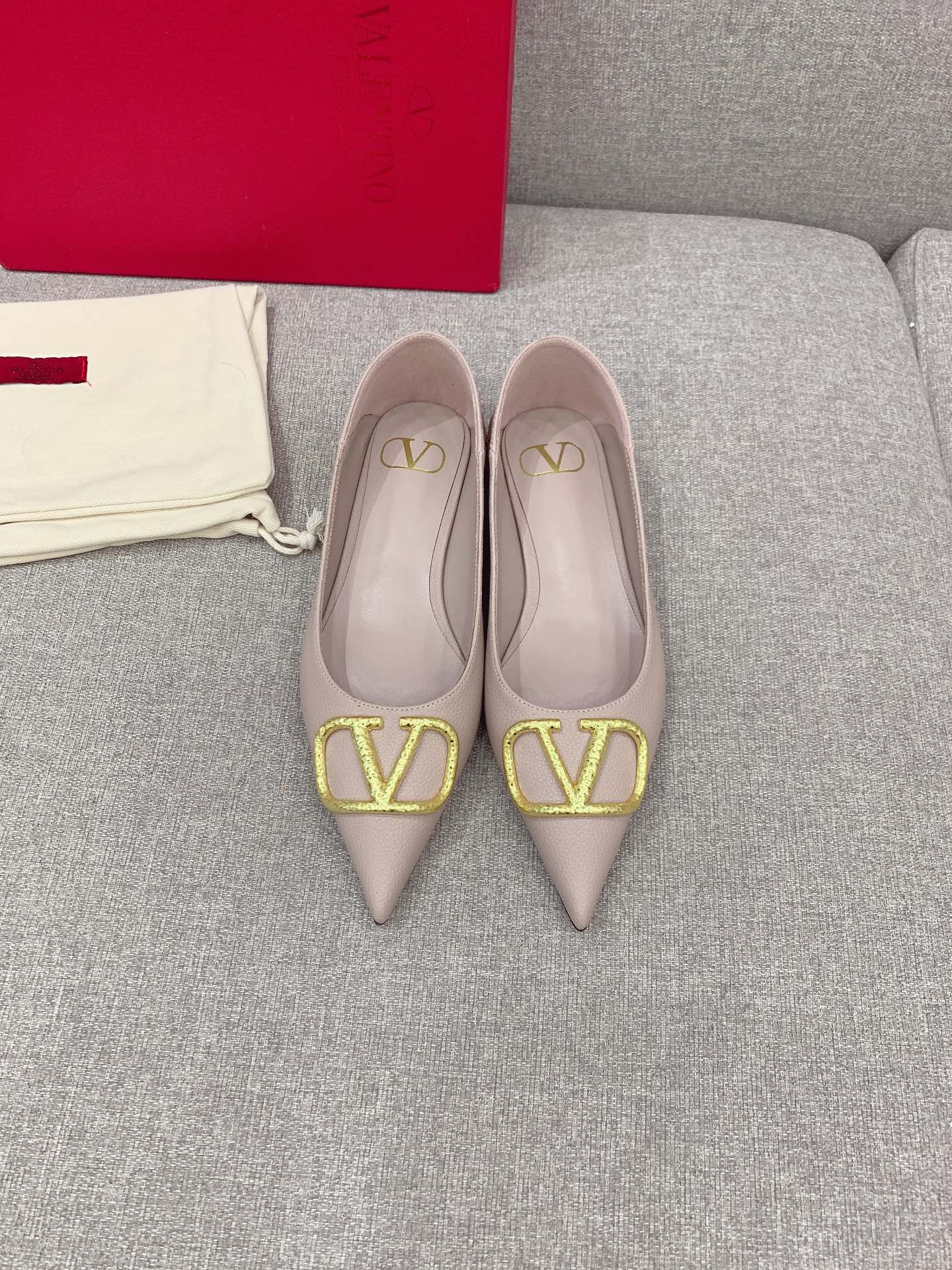 Valentin’s Super Soft Italian Sheepskin V-Button Sneaky Shoes – Size 35-39