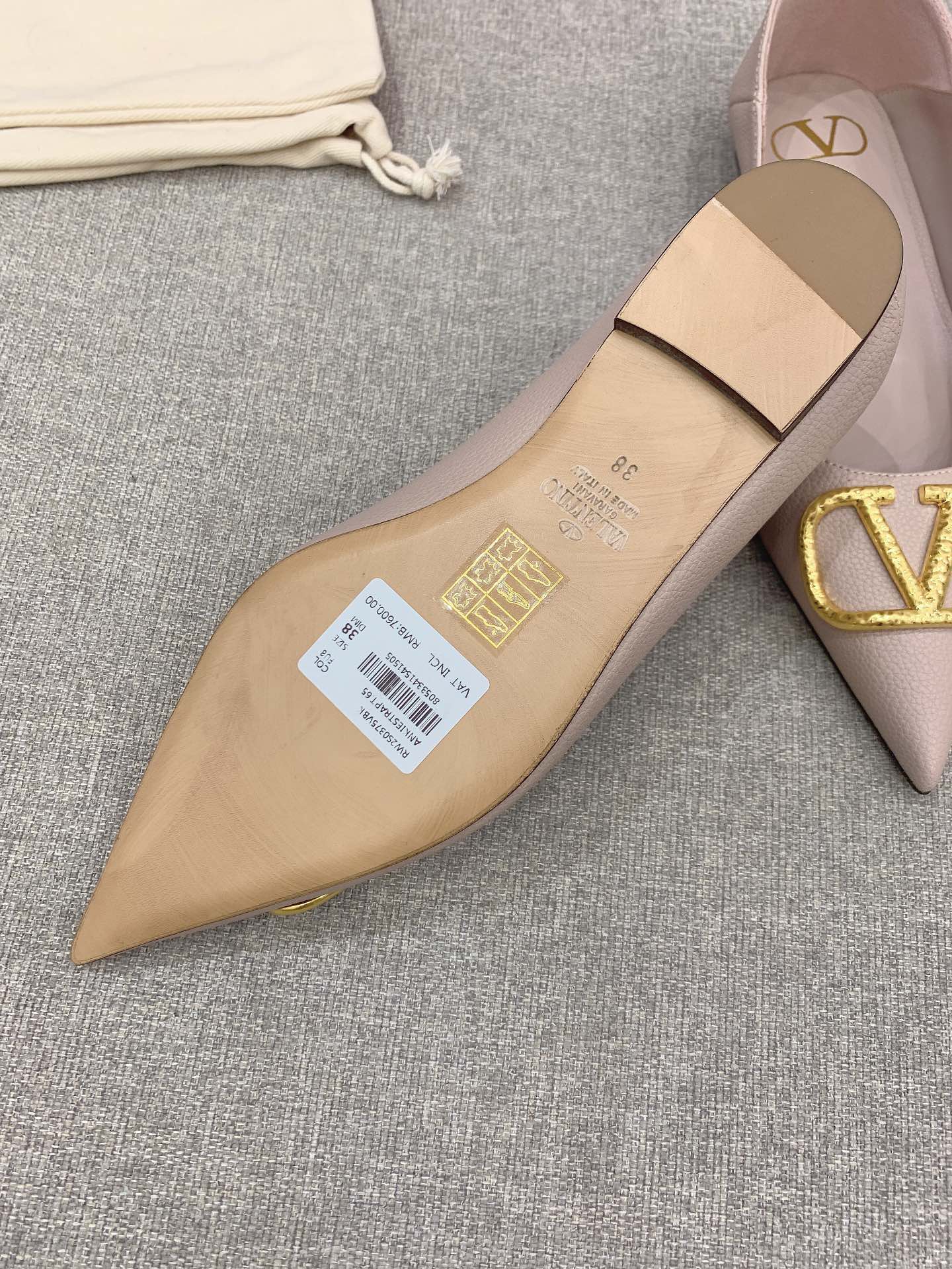 Valentin’s Super Soft Italian Sheepskin V-Button Sneaky Shoes – Size 35-39 - 图片 9