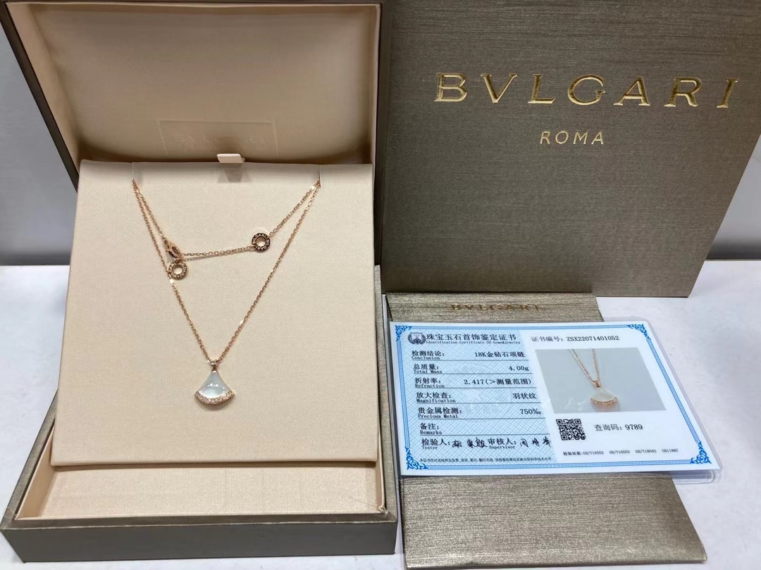Bvlgari 客定宝格丽白裙子项链