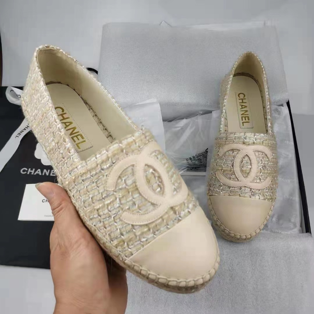 Chanel 专柜款经典鞋履 3