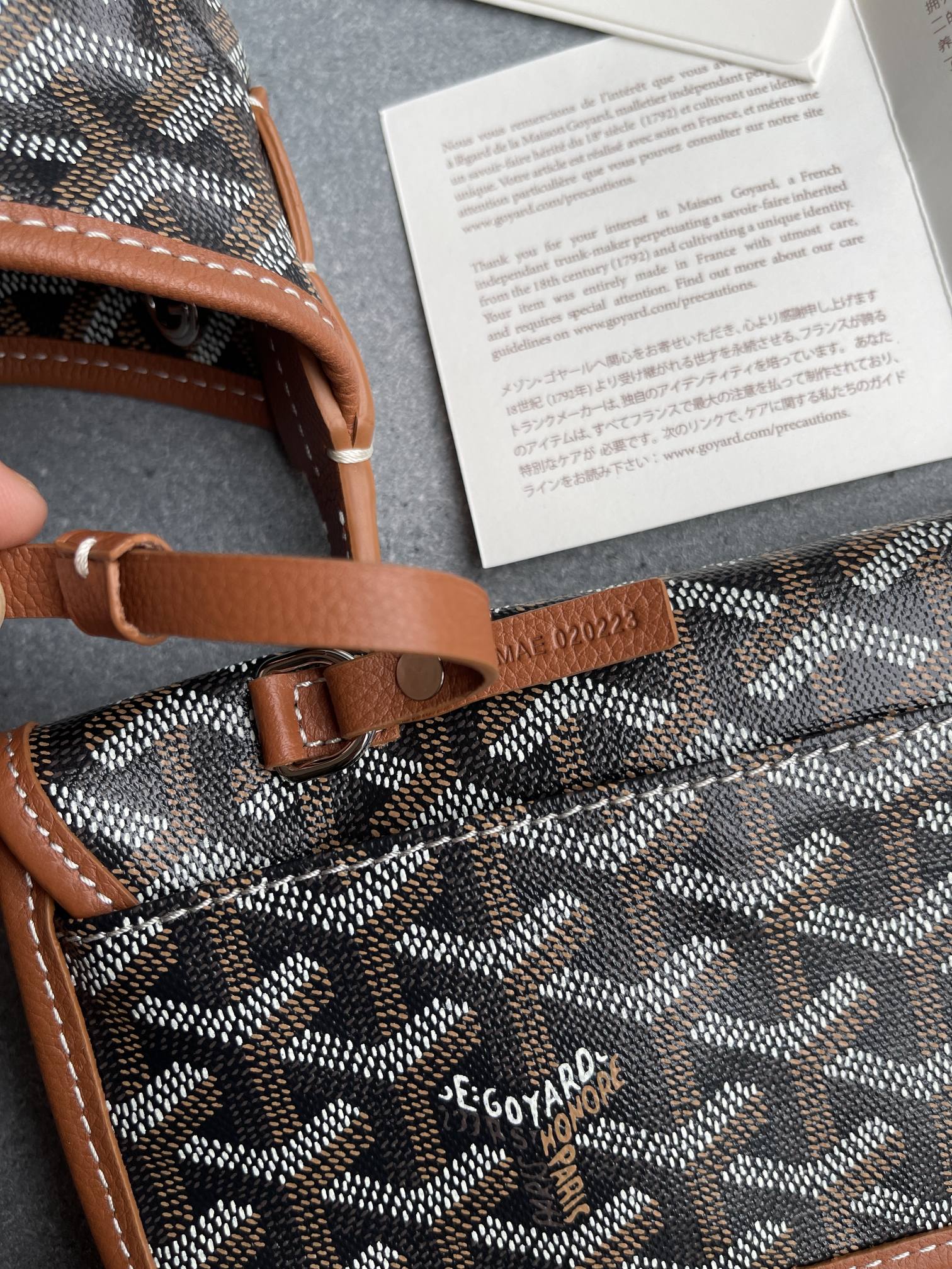 💰550 顶级戈雅工厂直销
Bohème Hobo 
狗牙腋下包 黑色
尺寸】43/27/14cm
包装】防尘袋 吊牌 说明书 
不影响二次销售前提下 七天内可以无理由退换