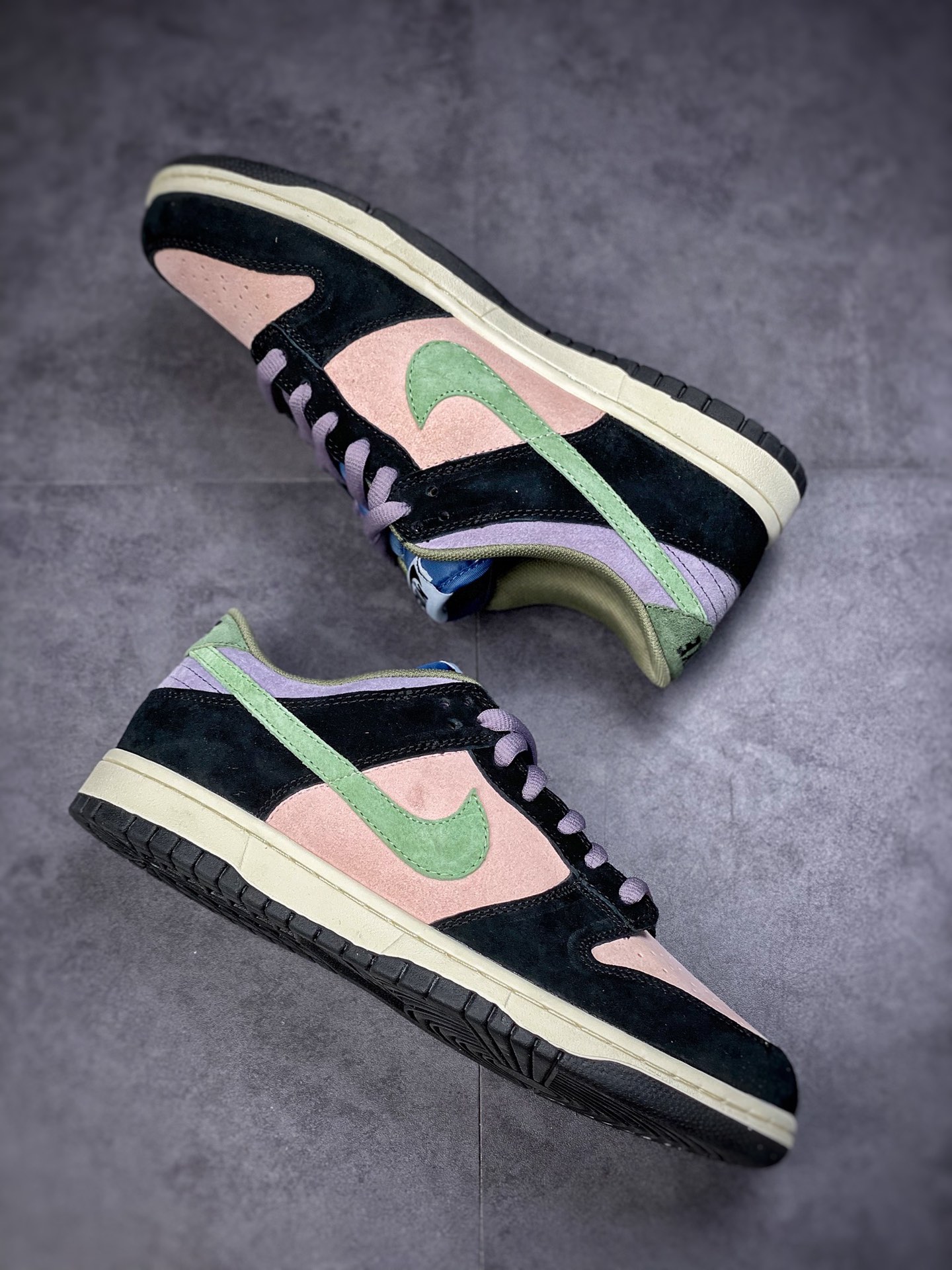 200 #性价比版本 Otomo Katsuhiro x Nike SB Dunk Low ”Steamboy OST”  大友克洋联名DO7412-989