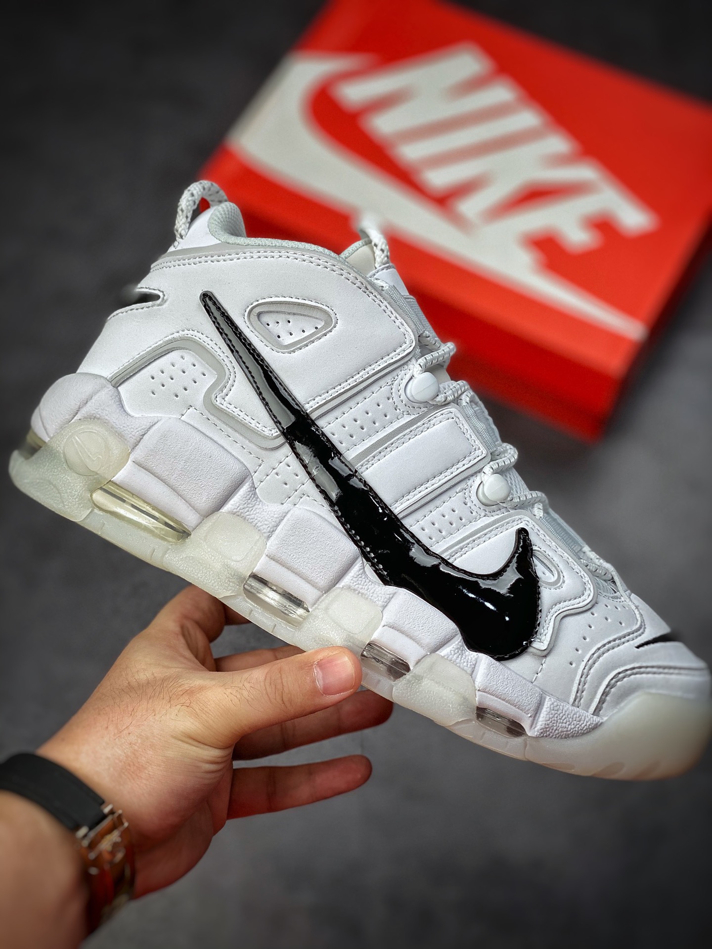 260 Air More Uptempo’96 大勾白黑 代表着历史最高版本皮蓬 DQ5014-100