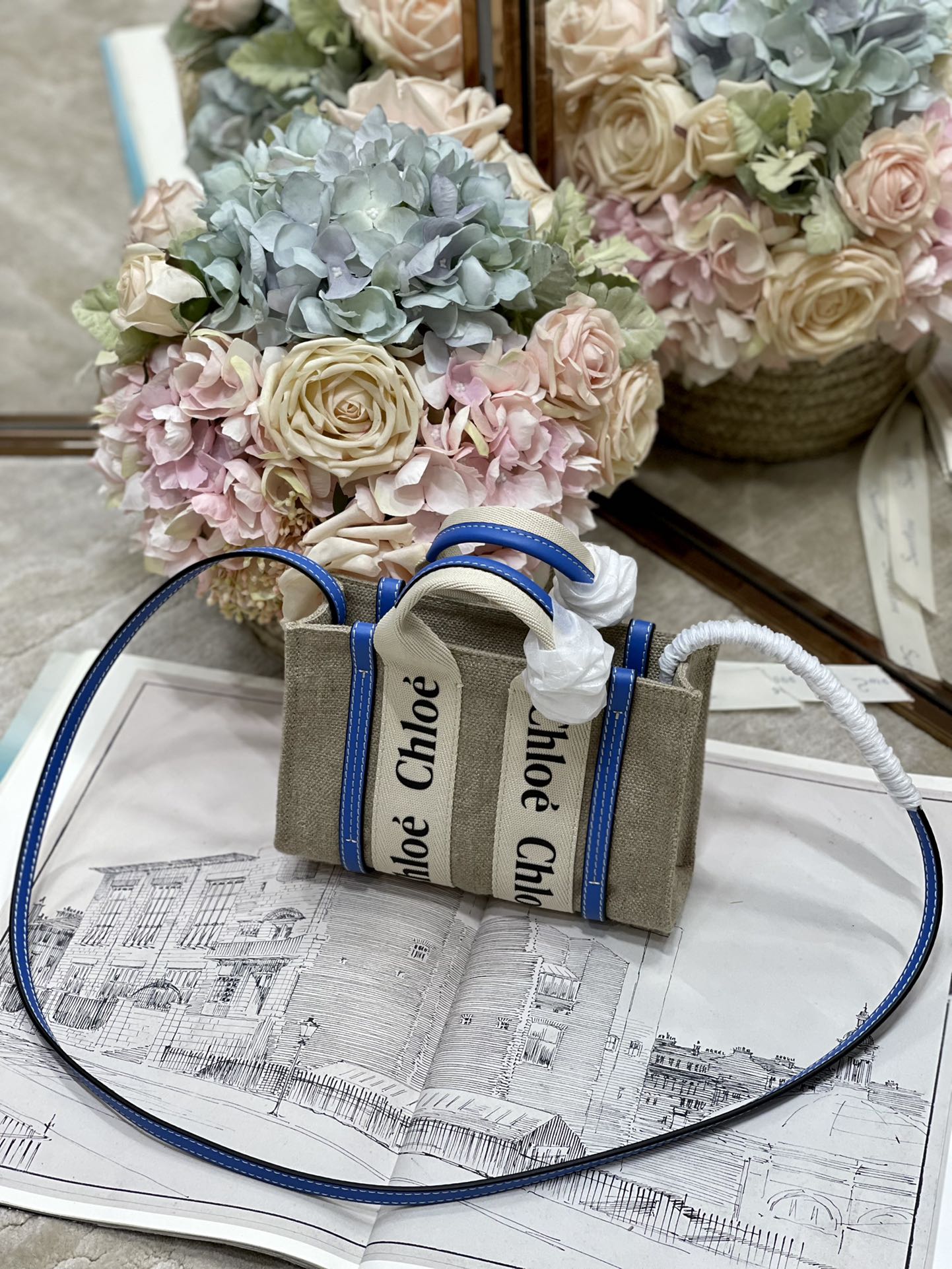 Chloé Woody Mini Tote Bag Linen Canvas with Leather Strap, Sky Blue 4 i1658300540 9489 2