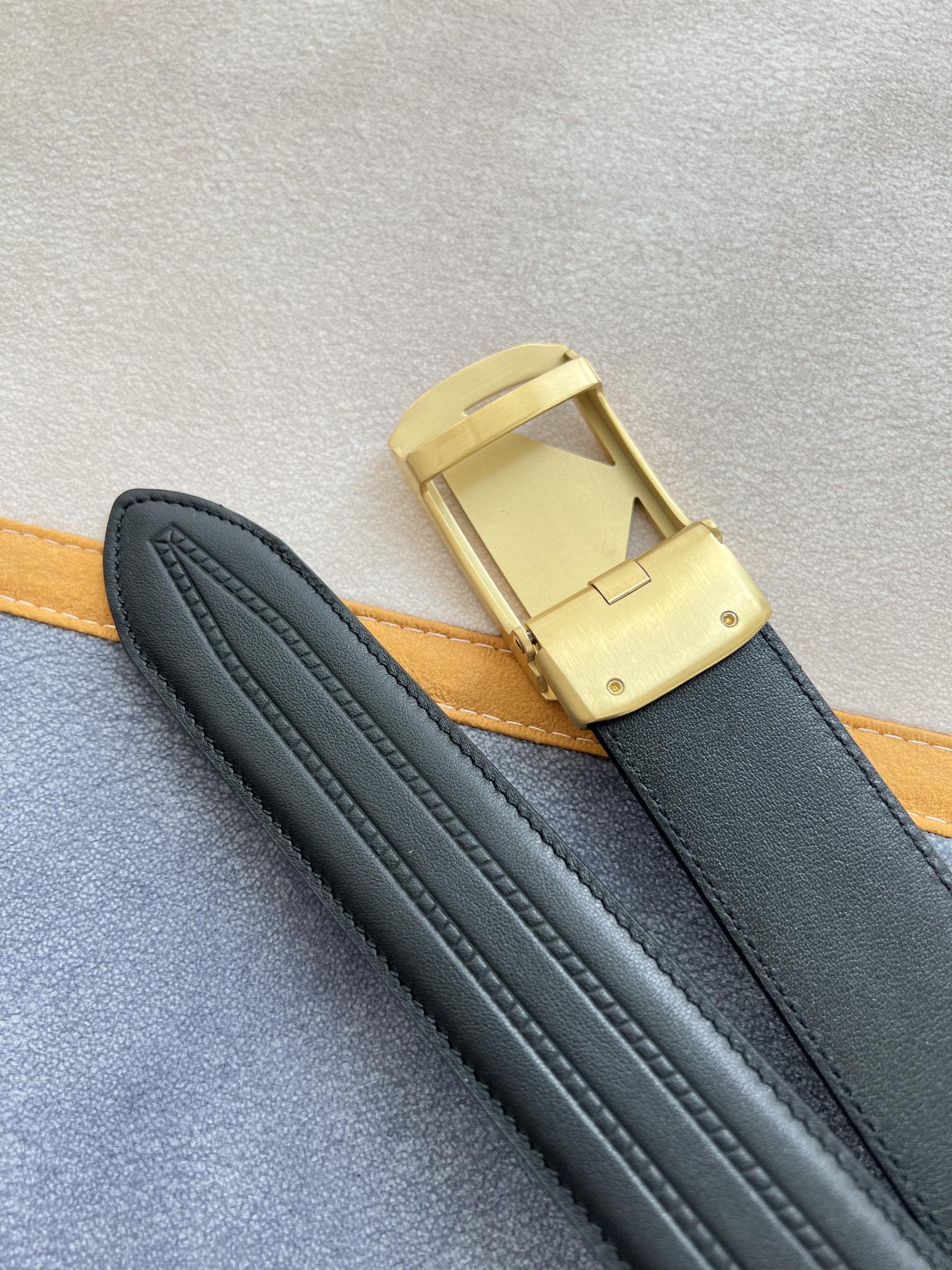 品名普拉达.PRADA️腰带皮带自动