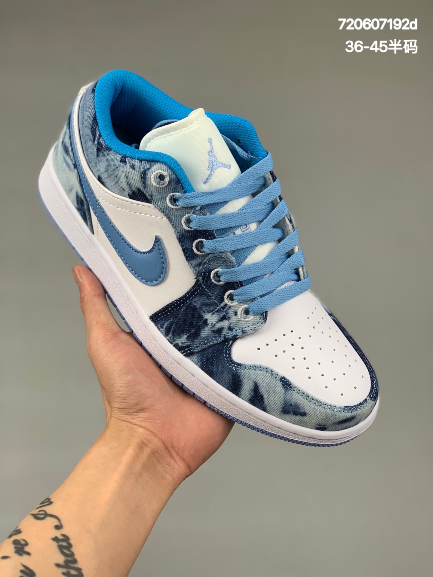 本地
Nike Air Jordan 1 Low SE