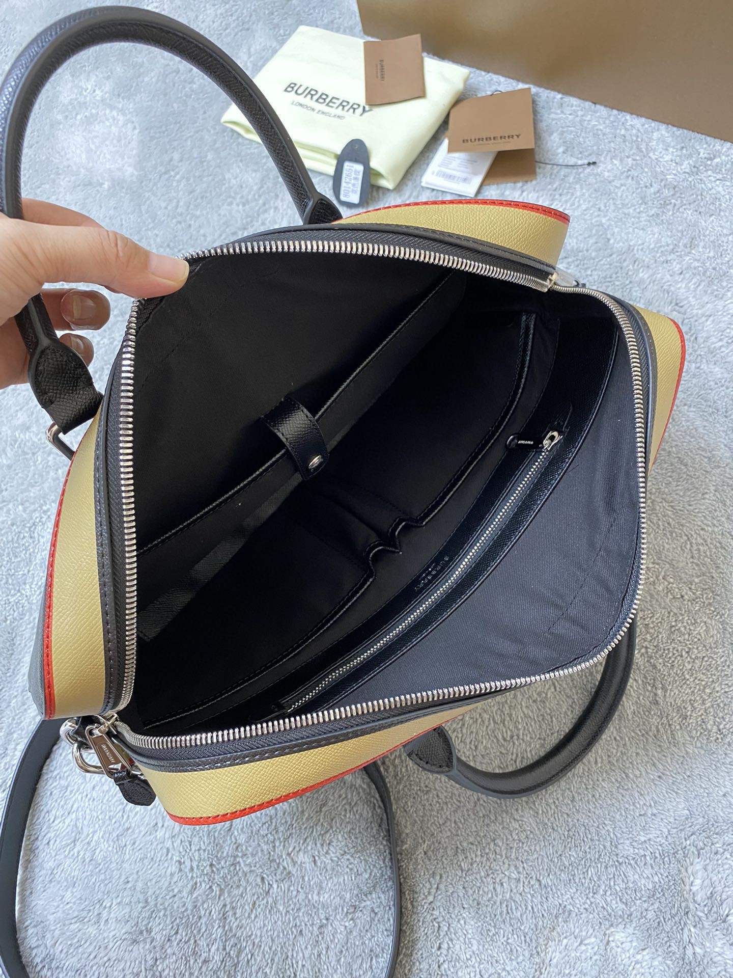 Briefcase photo 5