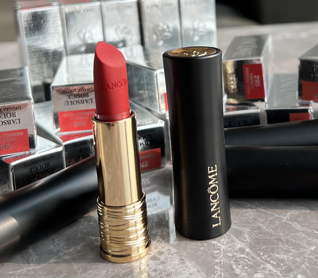 Louis Vuitton Haute Couture Couture Beauty Luxury Makeup Lipstick 8