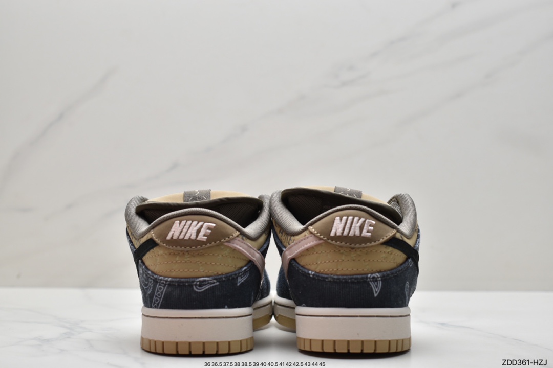 230 Travis Scott × SB Dunk Low 腰果花 CT5053-001