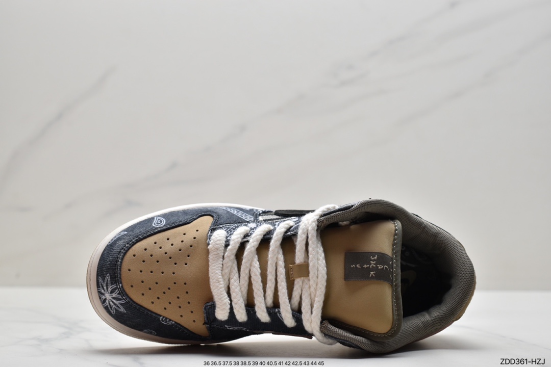 230 Travis Scott × SB Dunk Low 腰果花 CT5053-001