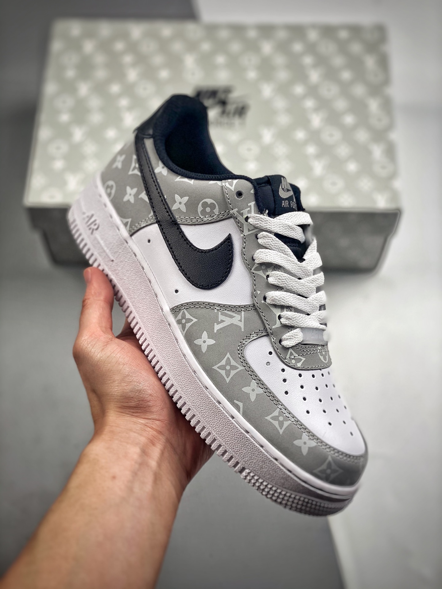 -3 Nk Air Force 1'07 Low LV联名 空军一号低帮休闲板鞋 #小红书爆款 官方同步ID 定制皮料 原楦原纸板 纯正版型 清洁度完美 内置全掌气垫 货号：BQ8988 108 尺码：36 36.5 37.5 38 38…