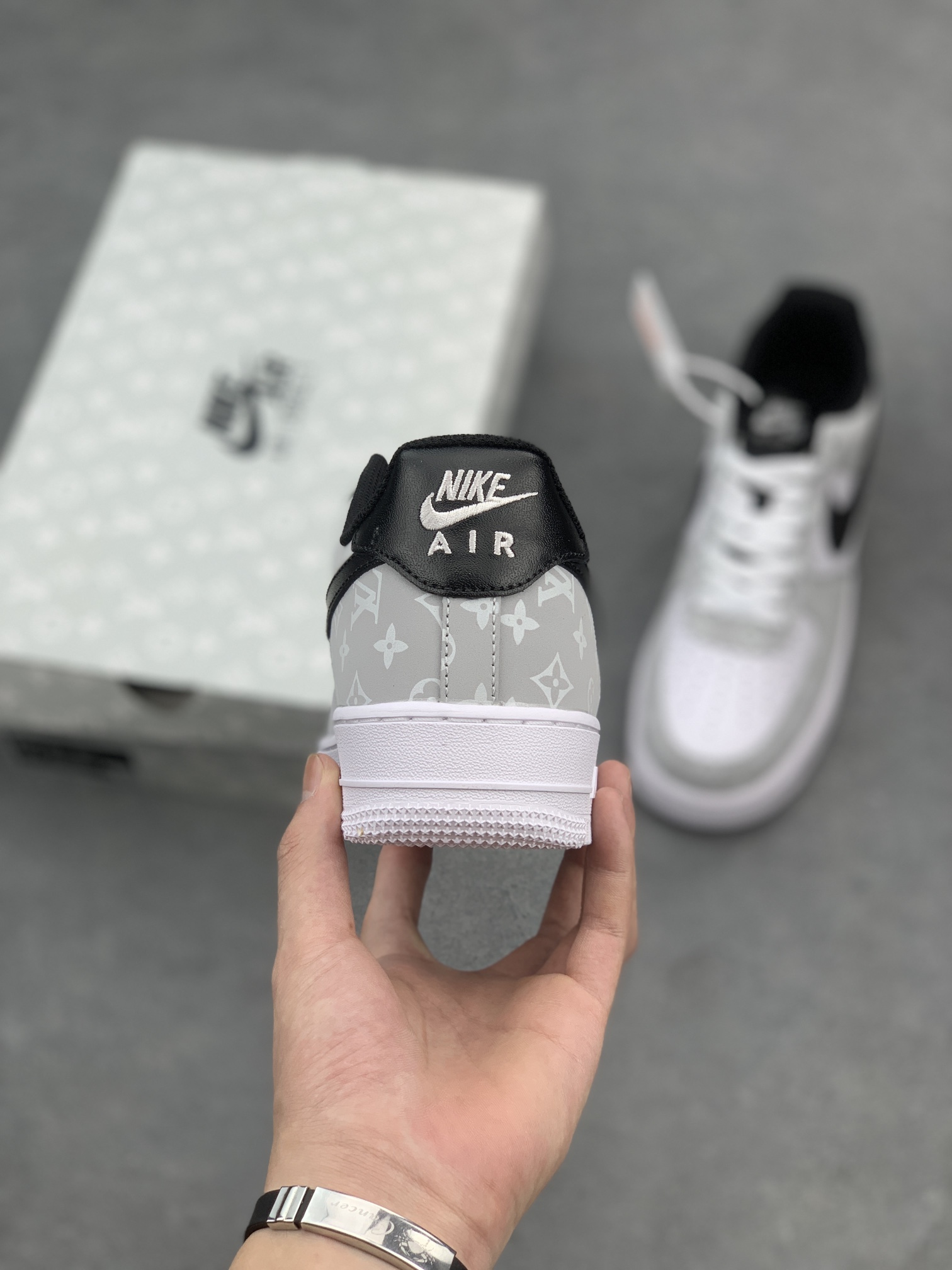 NK Air Force 1 Low '07 Custom Louis Vuitton Edition Casual Sneakers 5 i1658339302 3029 3
