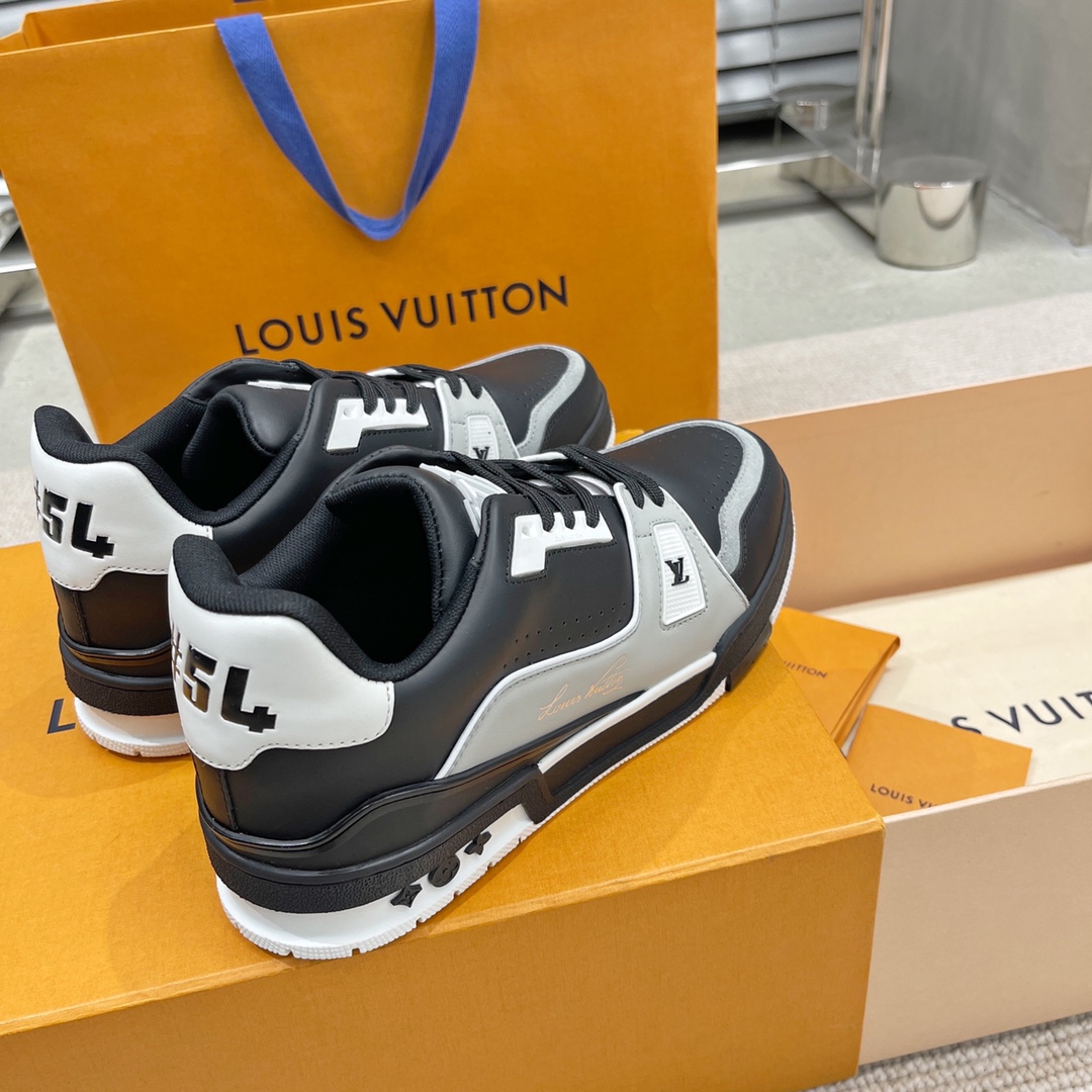 Louis Vuitton Fashion
 Shoes Sneakers Black Men Calfskin Cowhide TPU Sweatpants