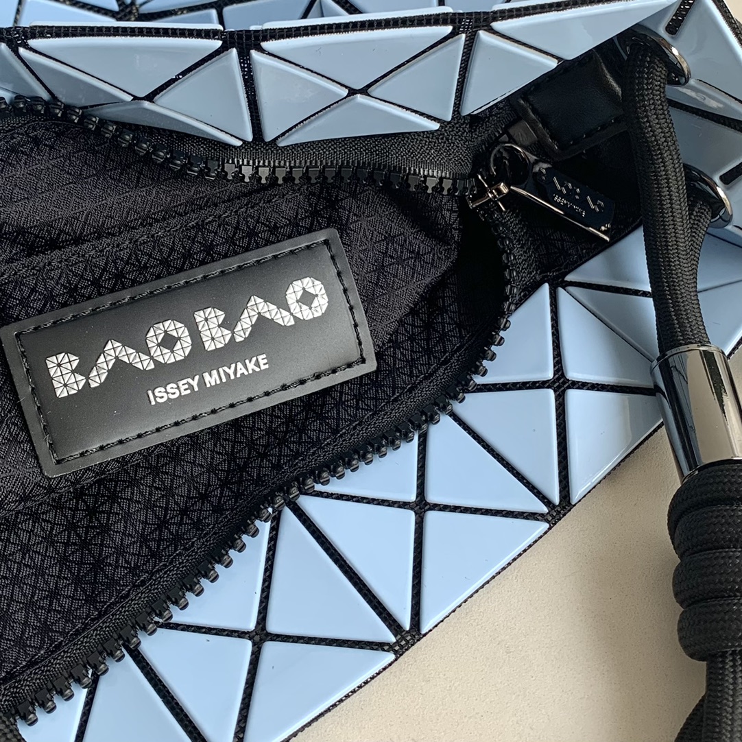 Issey Miyake Loop Tofu Bag - Adjustable Crossbody & Shoulder Bag - Blue 9 i1658388968 5906 7