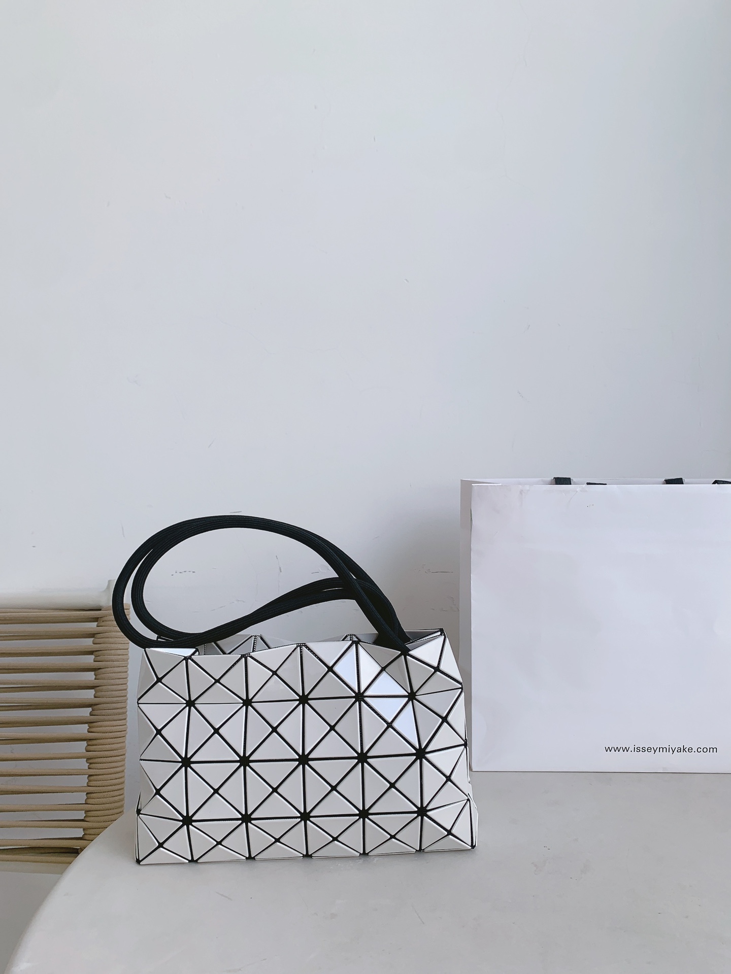 Issey Miyake LOOP Tofu Bag - Adjustable Crossbody & Shoulder Bag in White 2 i1658392215 456 0