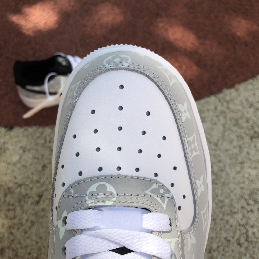 300  Nike Air Force 1 Low ’07纯原版本低帮空军一号灰白色LV联名款板鞋BQ8988-108