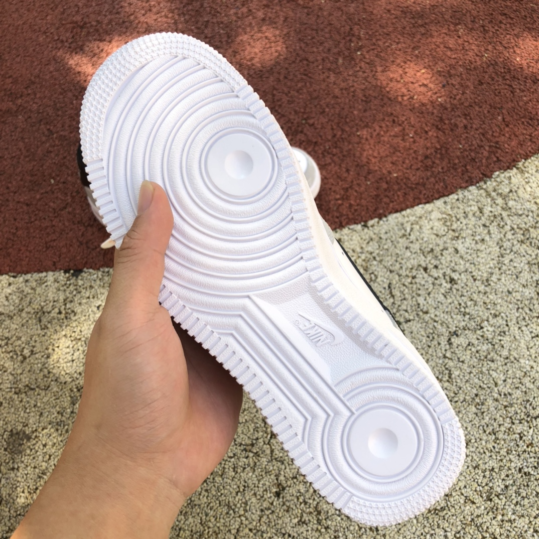 300  Nike Air Force 1 Low ’07纯原版本低帮空军一号灰白色LV联名款板鞋BQ8988-108