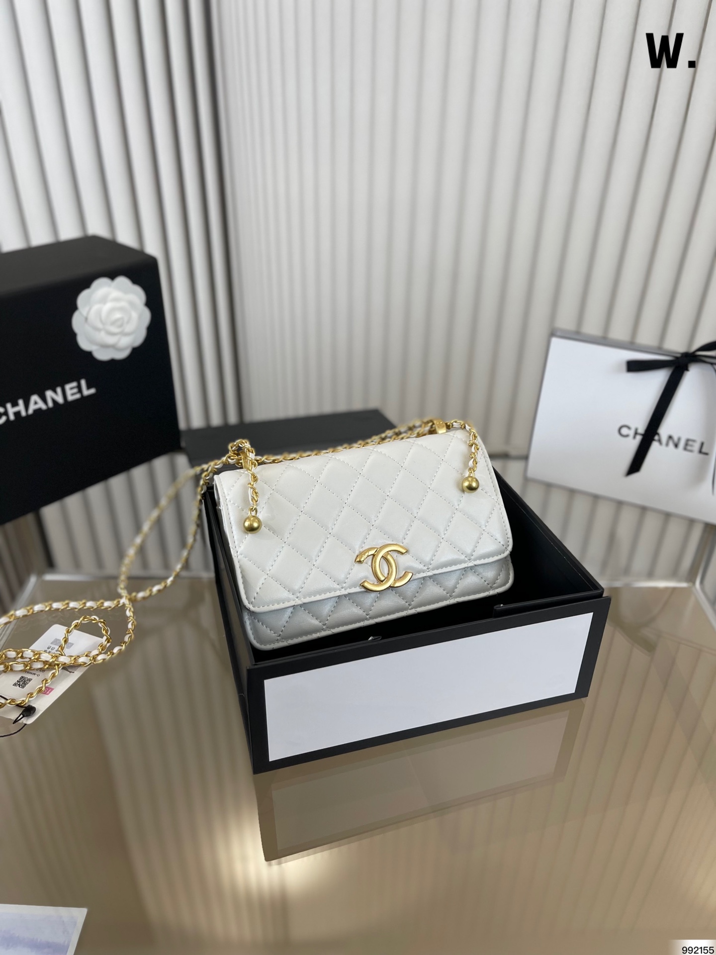 J5 5色折叠盒 香奈儿发财包金球woc 带球必香 小王炸款 Chanel 复古又休闲 爱了爱了 尺寸：19 12