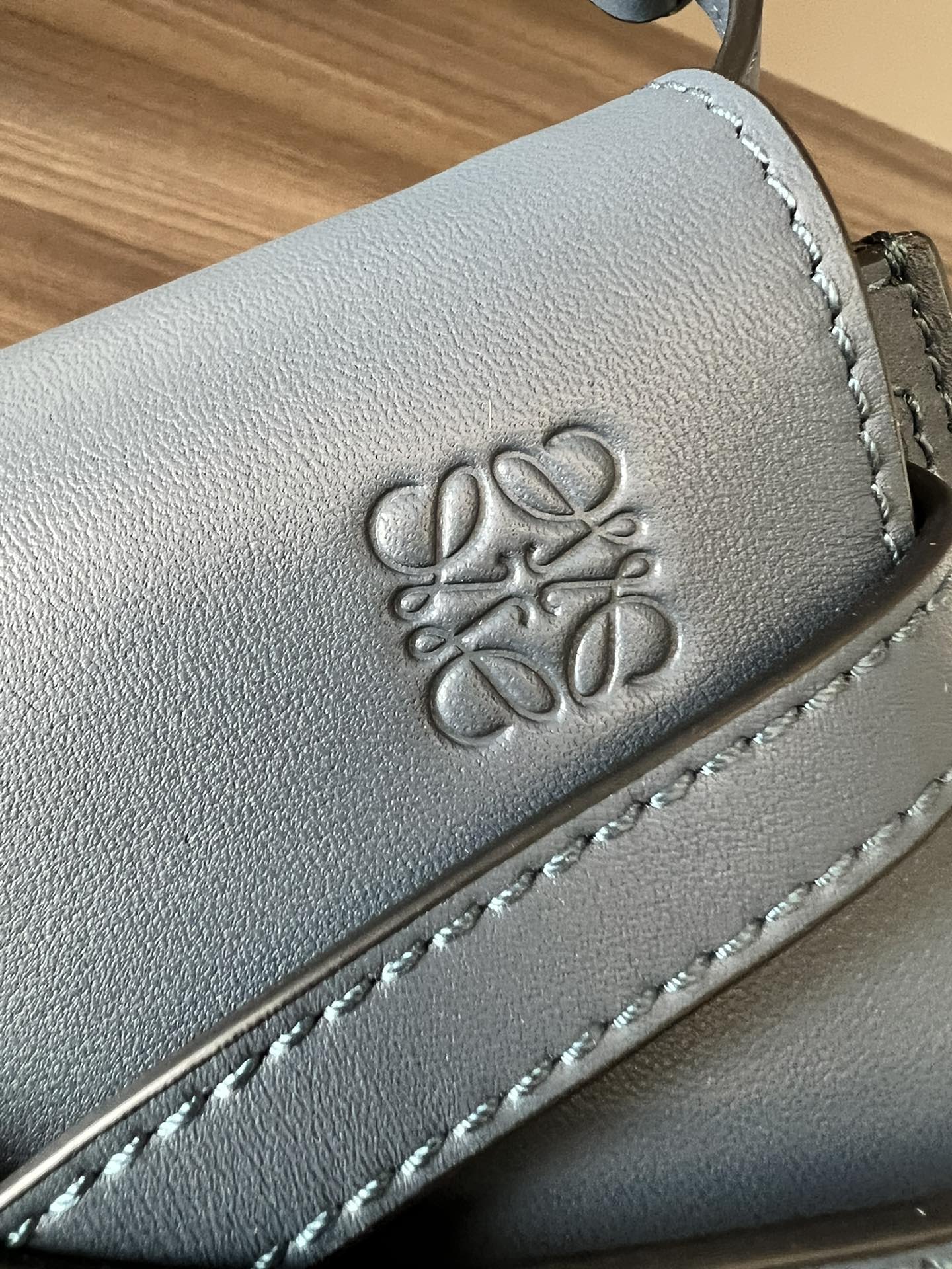 L⊚℮w℮🌟 Gate Dual 🆕新色（玛瑙蓝）miniGateDual手袋采用柔软天然牛皮革精制而成