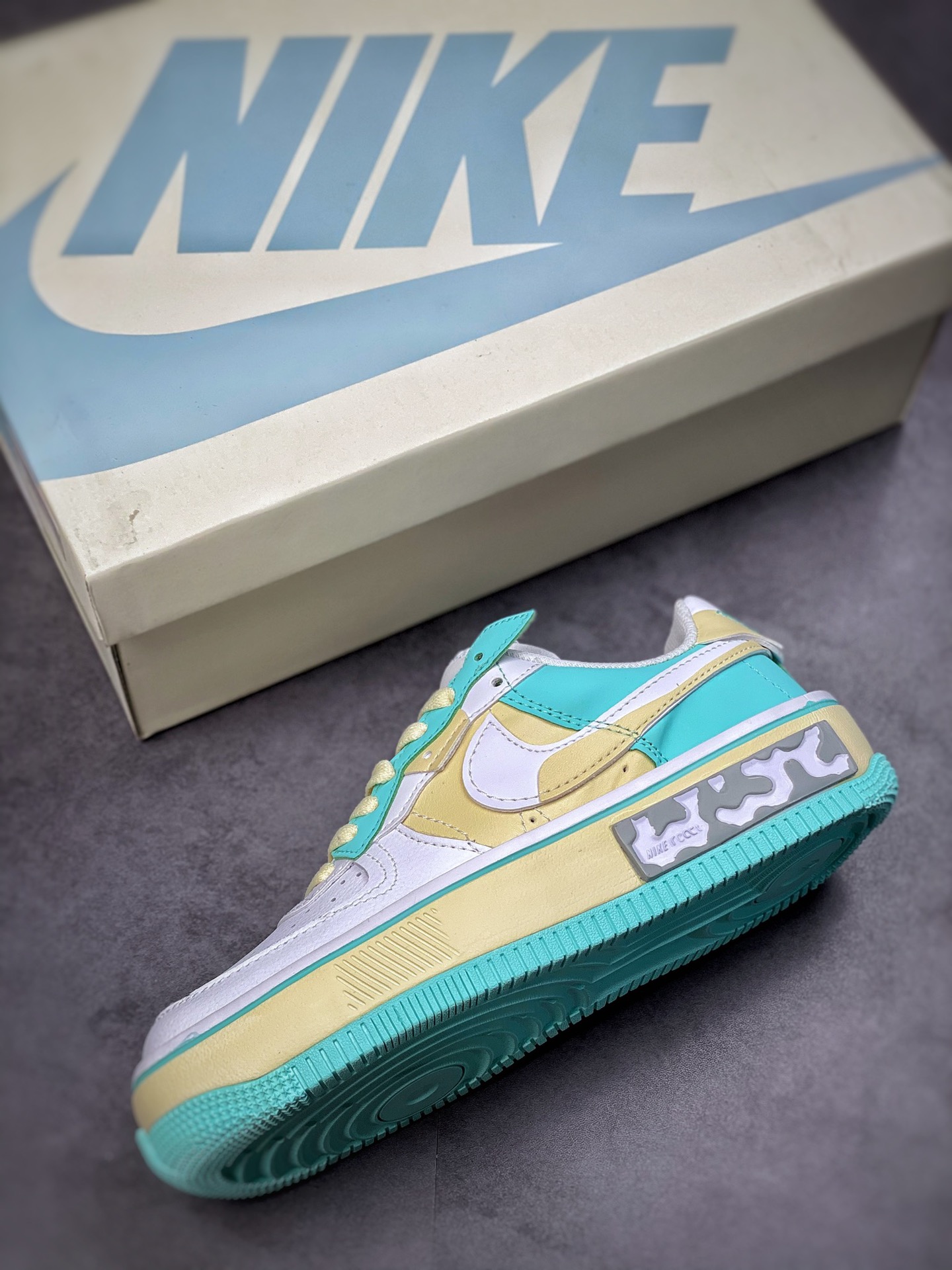 260 Nike Air Force 1 Fontanka 马卡龙 冰柠檬 CW6688-610