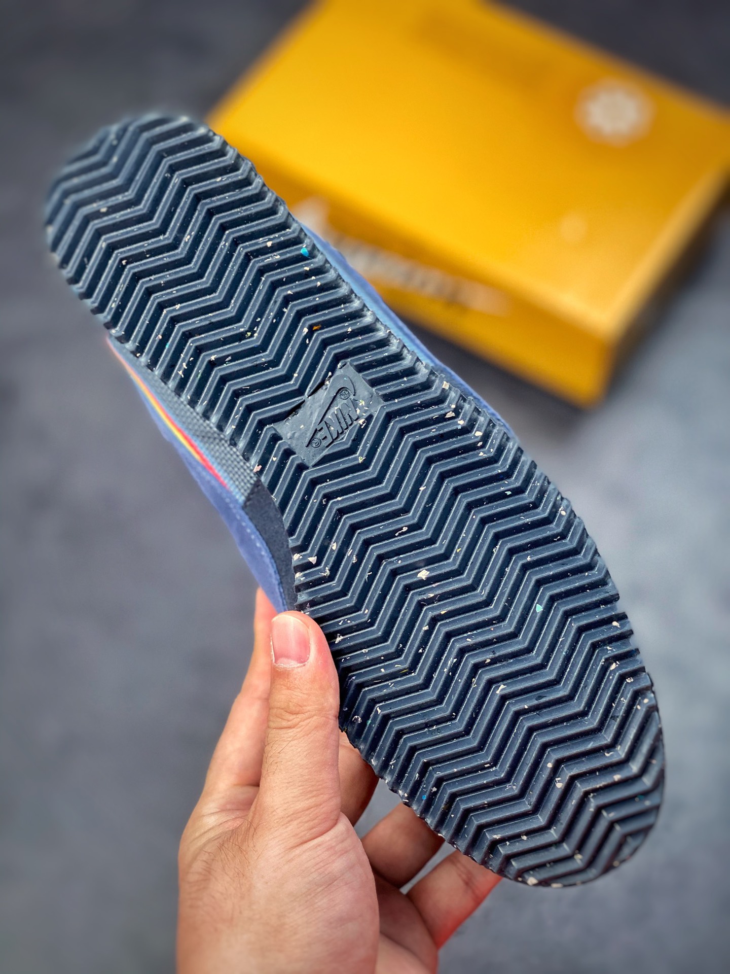 190 Union x Nike Cortez 重磅联名 整体延续 Nike Cortez 传统的「阿甘鞋」造型DR1413-009