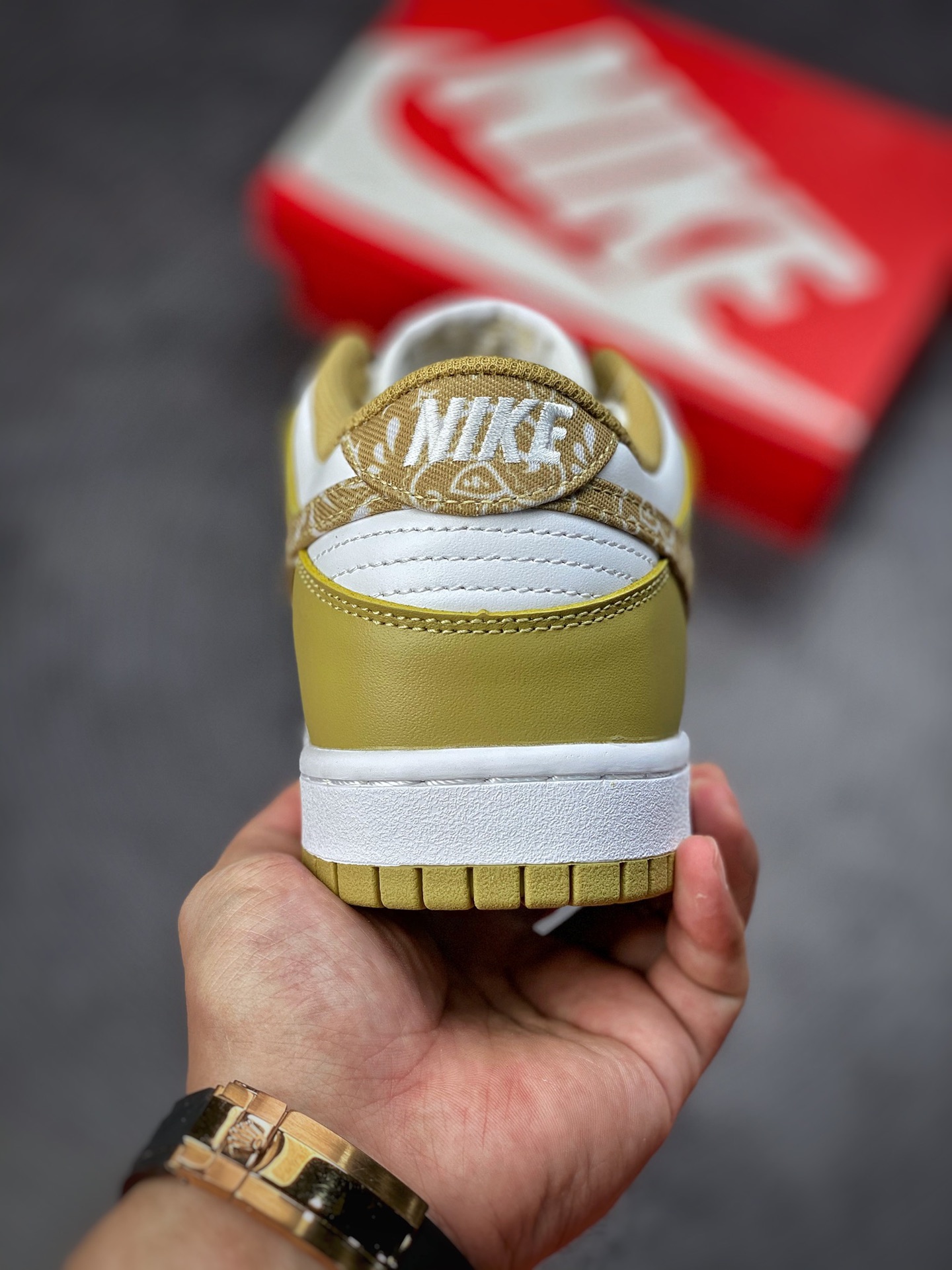 300 Nike SB Dunk Low “Yellow Paisley” 白黄腰果花 DH4401-104