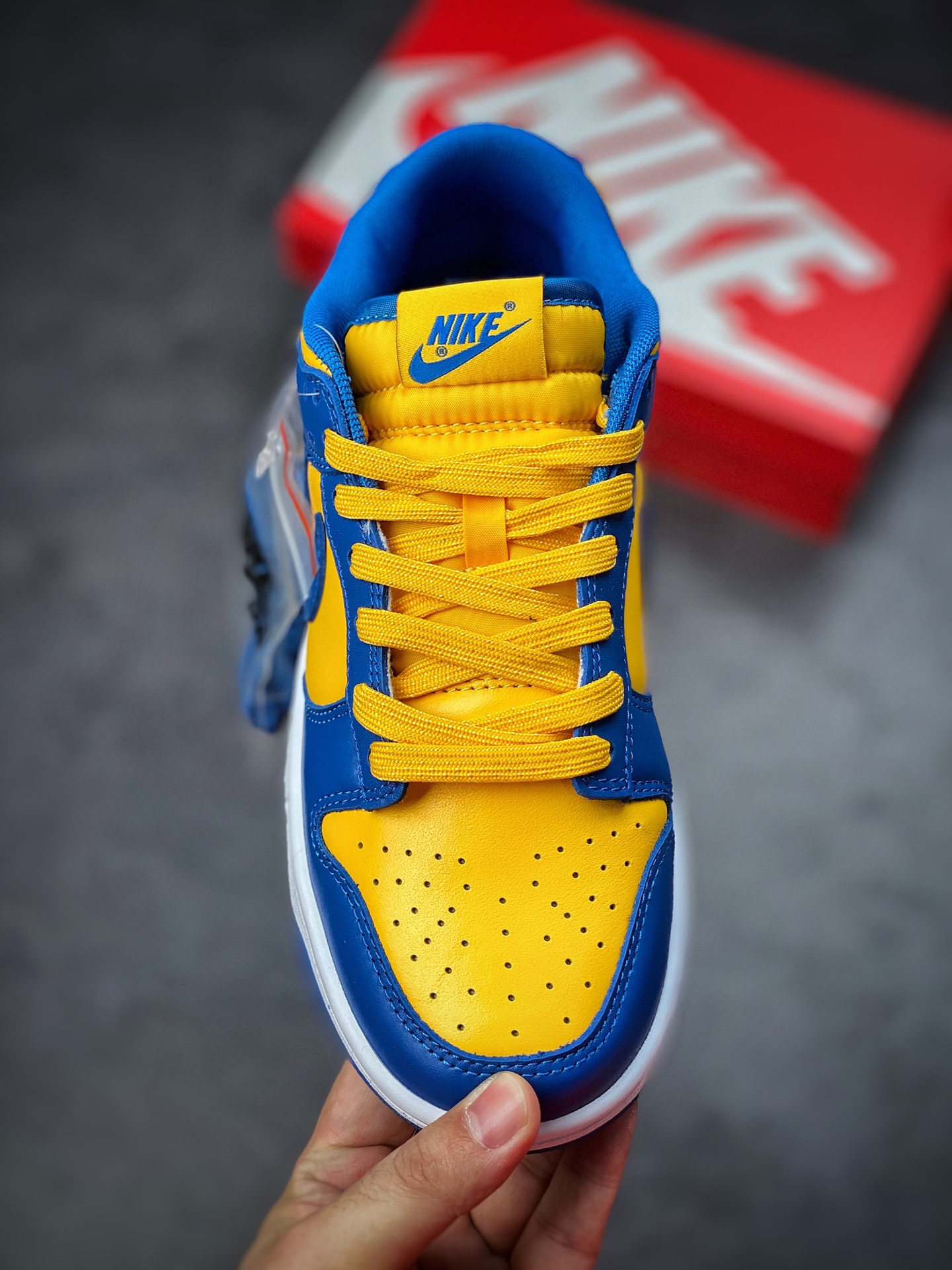 Nike SB Dunk Low ”Warriors” Royal Blue University Gold DD1391-402