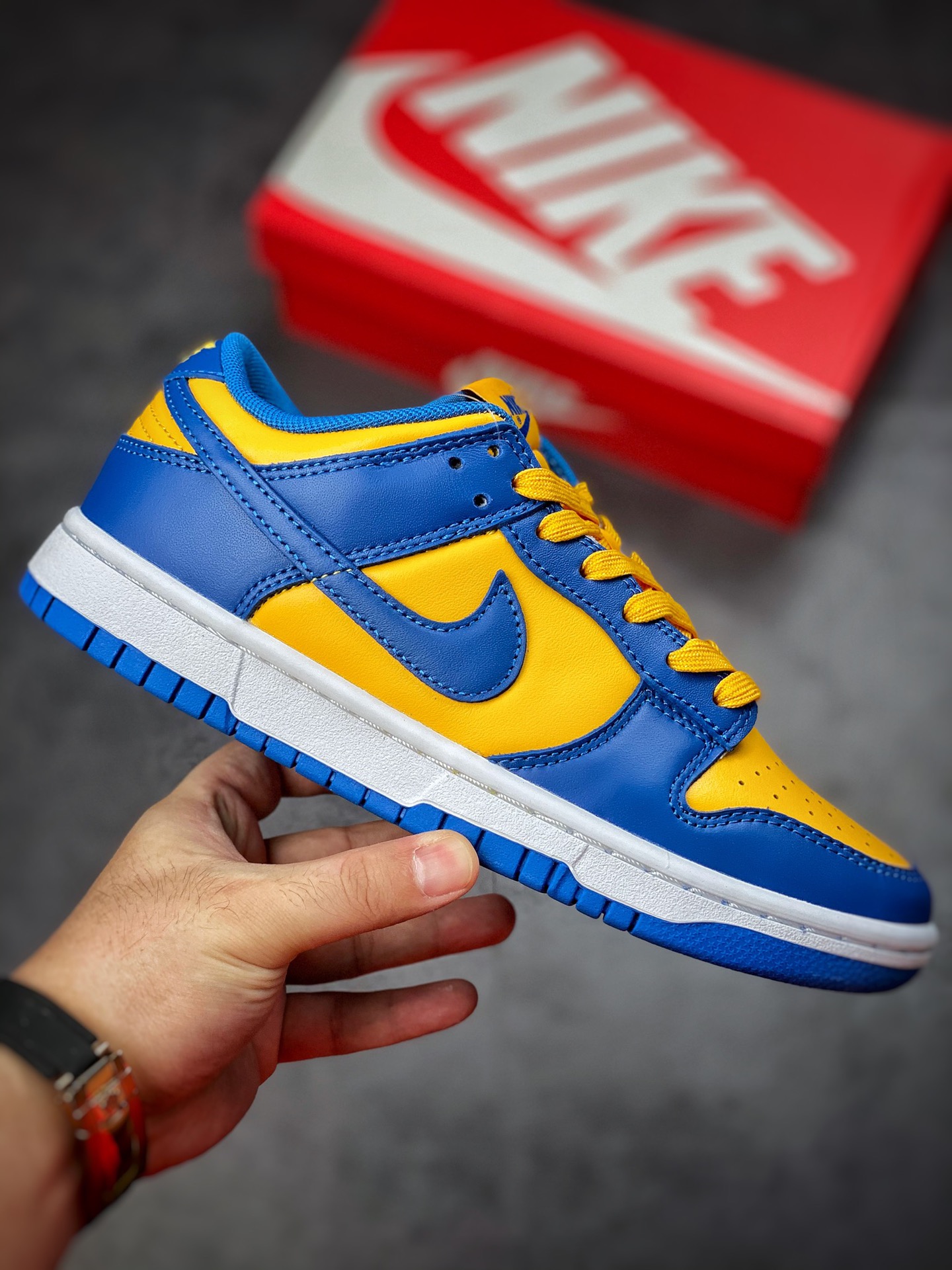 Nike SB Dunk Low ”Warriors” Royal Blue University Gold DD1391-402