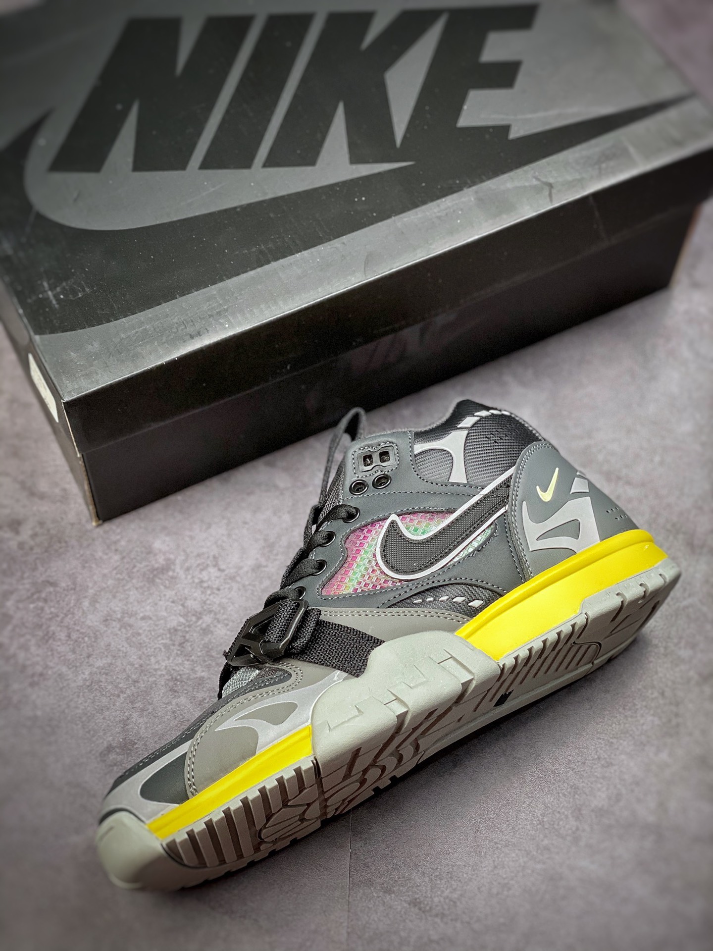 260 Nike Air Trainer 1 SP  复古休闲篮球鞋 男子运动鞋 DH7338-001