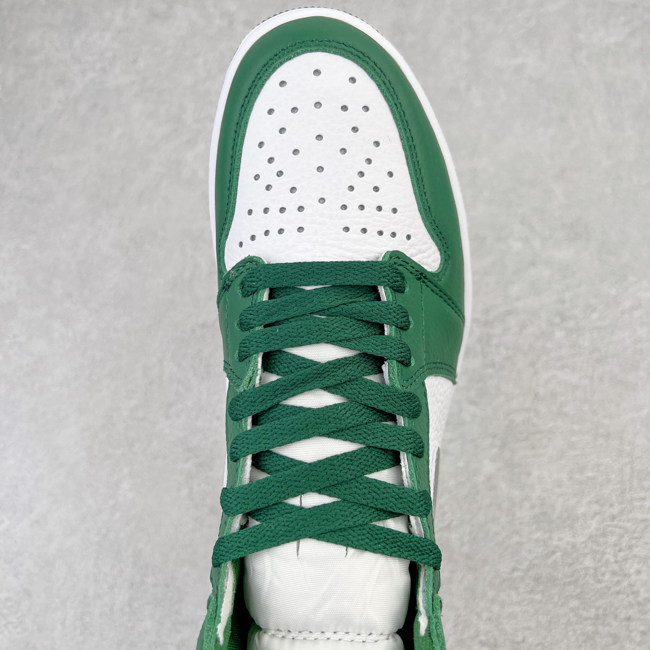 Air Jordan AJ1 Retro High DZ5485-303 Air Jordan AJ1 Retro High DZ5485-303