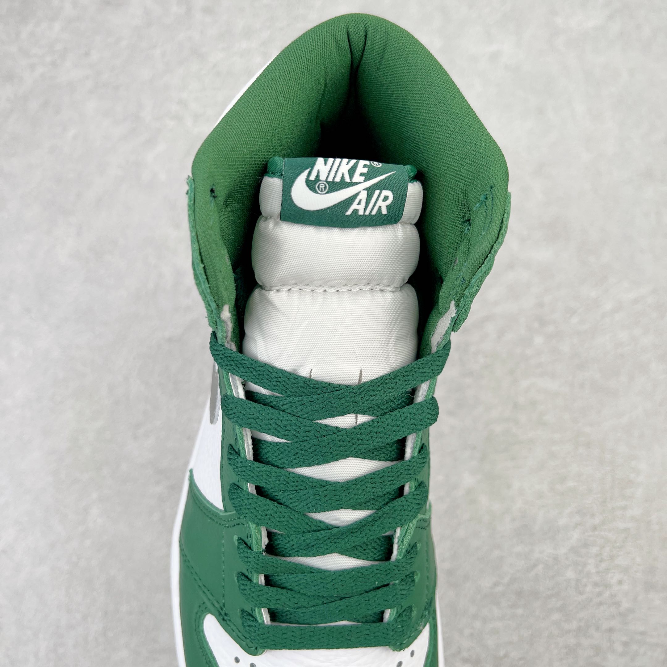 Air Jordan AJ1 Retro High DZ5485-303 Air Jordan AJ1 Retro High DZ5485-303