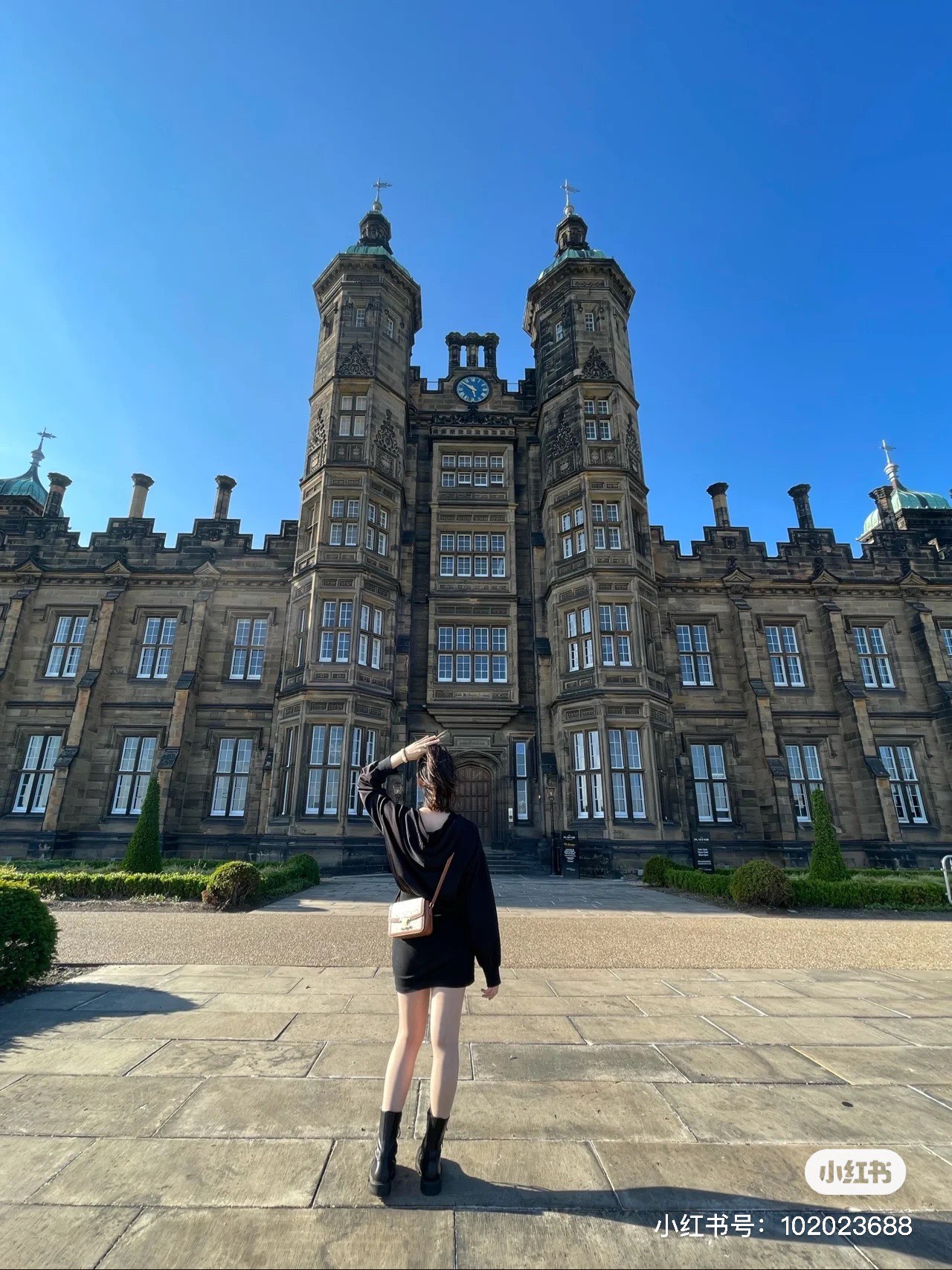 NO:207173,Celin triomhe New white presbyterian, cute, latest out of stock, small Arc de Triomhe, My spot one is cool, each way of reading a different feeling., Celine, celine, celine19860909Celin triomhe 新款白色老花 小可爱一枚最新断货王 小号凯旋门 我这现货一枚很酷酷的感觉.每种背法都不同的感 觉.,赛琳celine,celine,celine,Bag