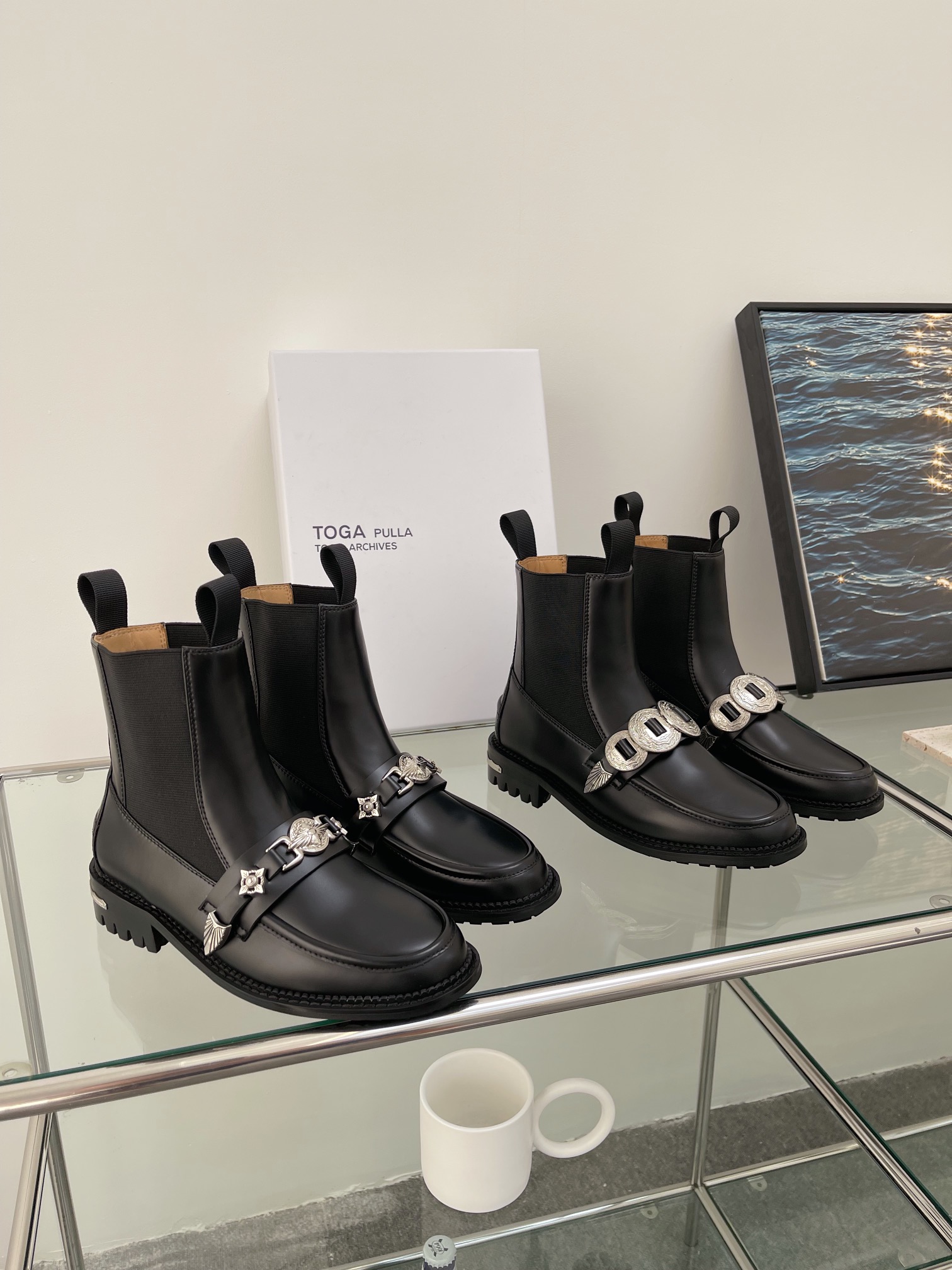 Unique TOGA’ Leather Boots with Metal-Sensor Heel and Decorative Details - 图片 6