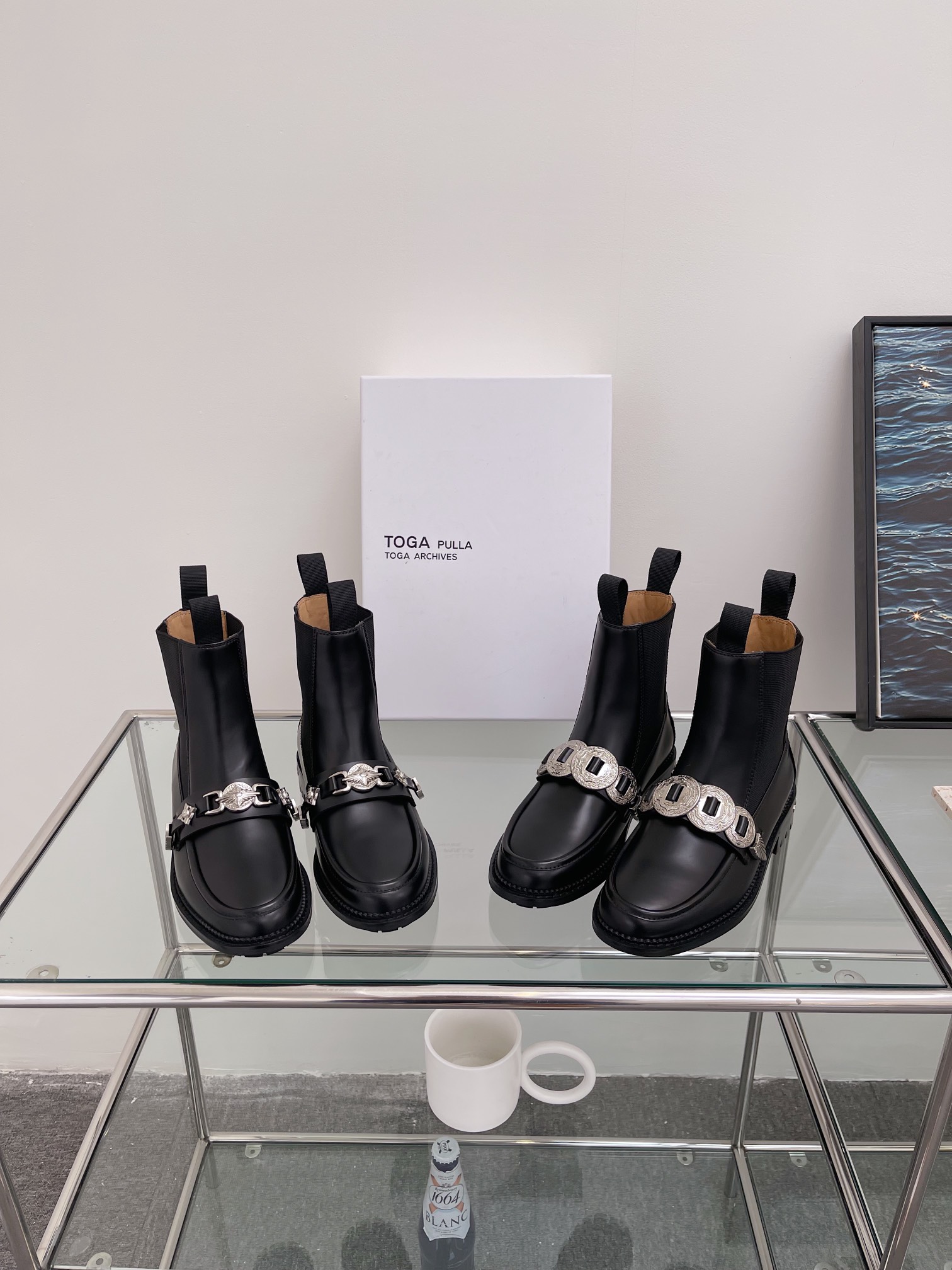 Unique TOGA’ Leather Boots with Metal-Sensor Heel and Decorative Details - 图片 2