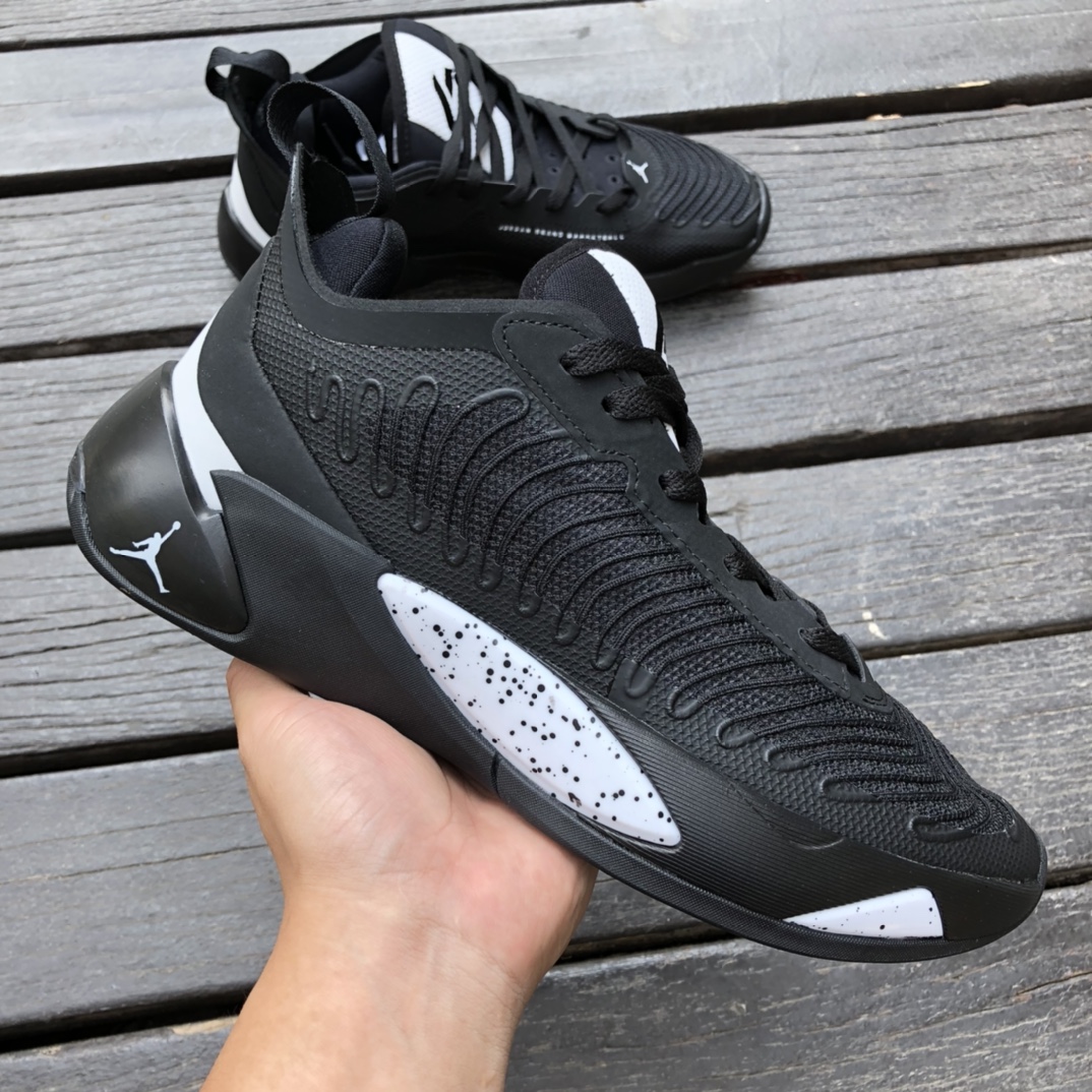 320 JORDAN LUKA 1 PF DO9826-400