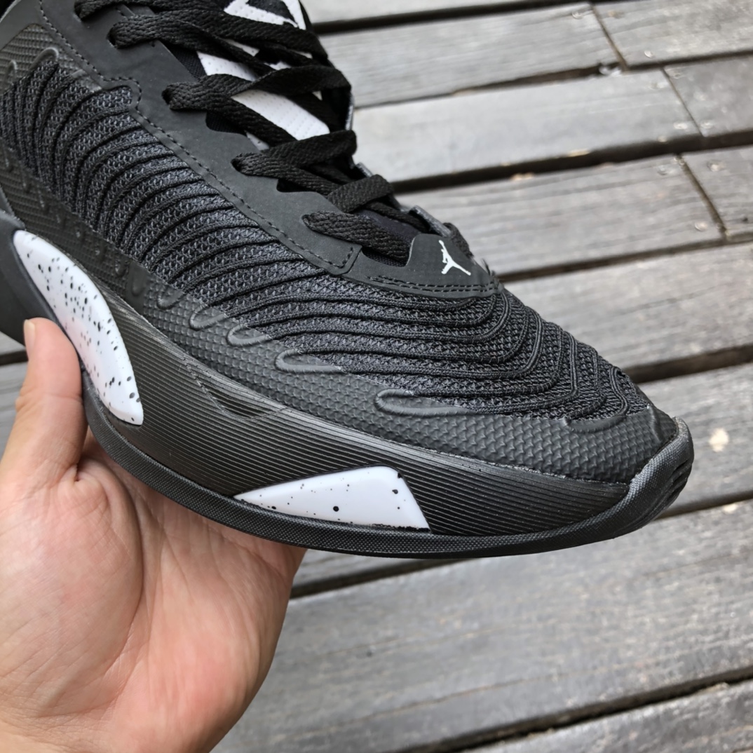 320 JORDAN LUKA 1 PF DO9826-400