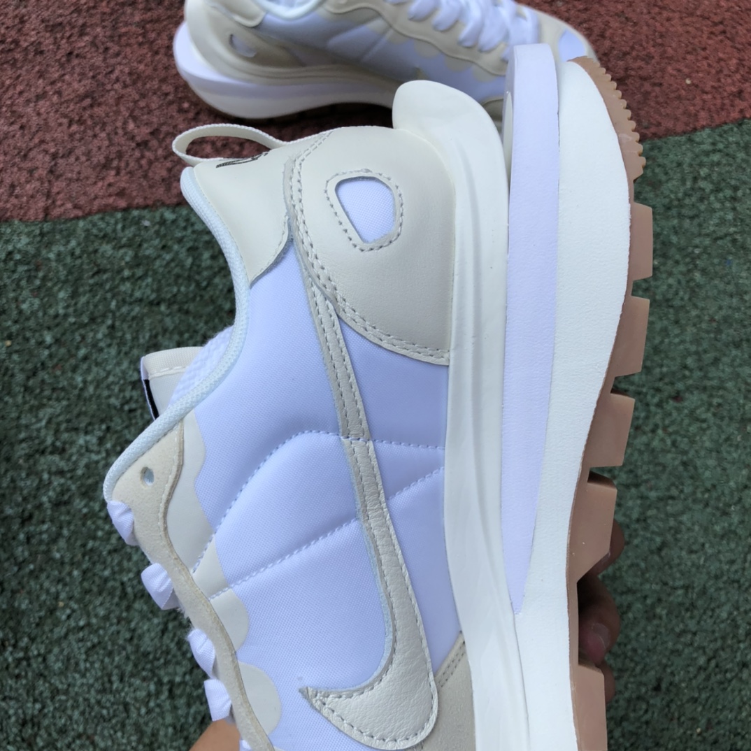 360  Nike Vaporwaffle x Sacai联名 白生姜 跑鞋DD1875-100
