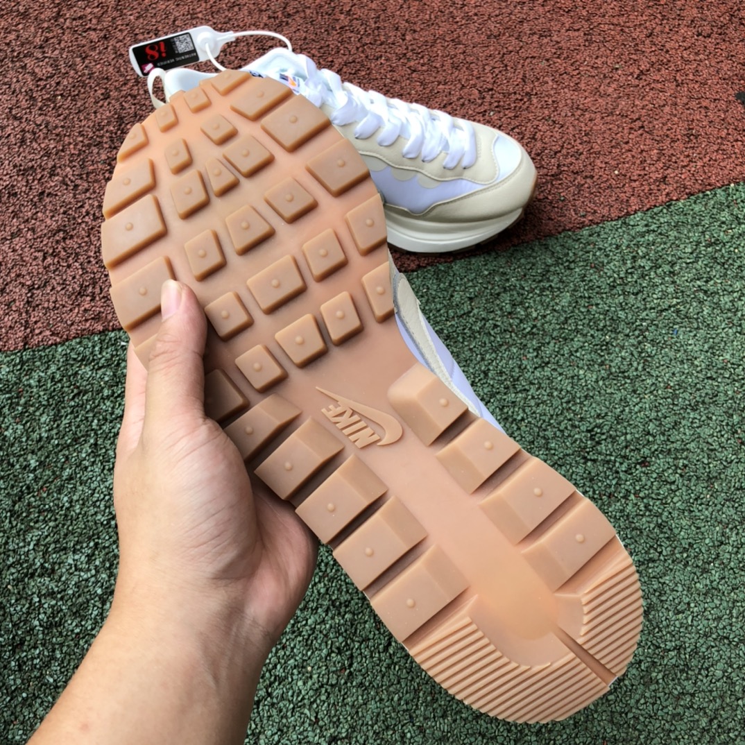 360  Nike Vaporwaffle x Sacai联名 白生姜 跑鞋DD1875-100