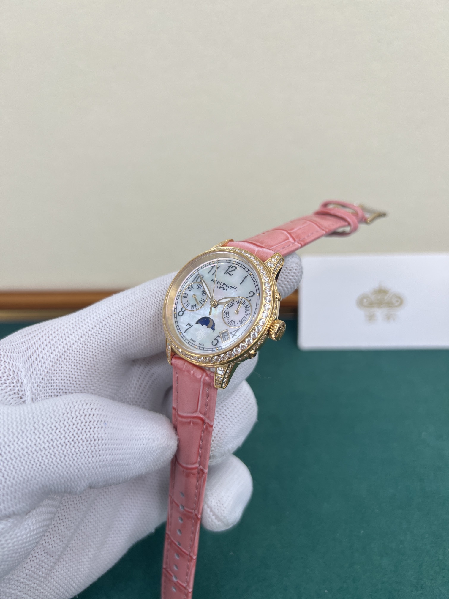 Patek Philippe 皇家 百达翡丽复杂功能，镶钻女款